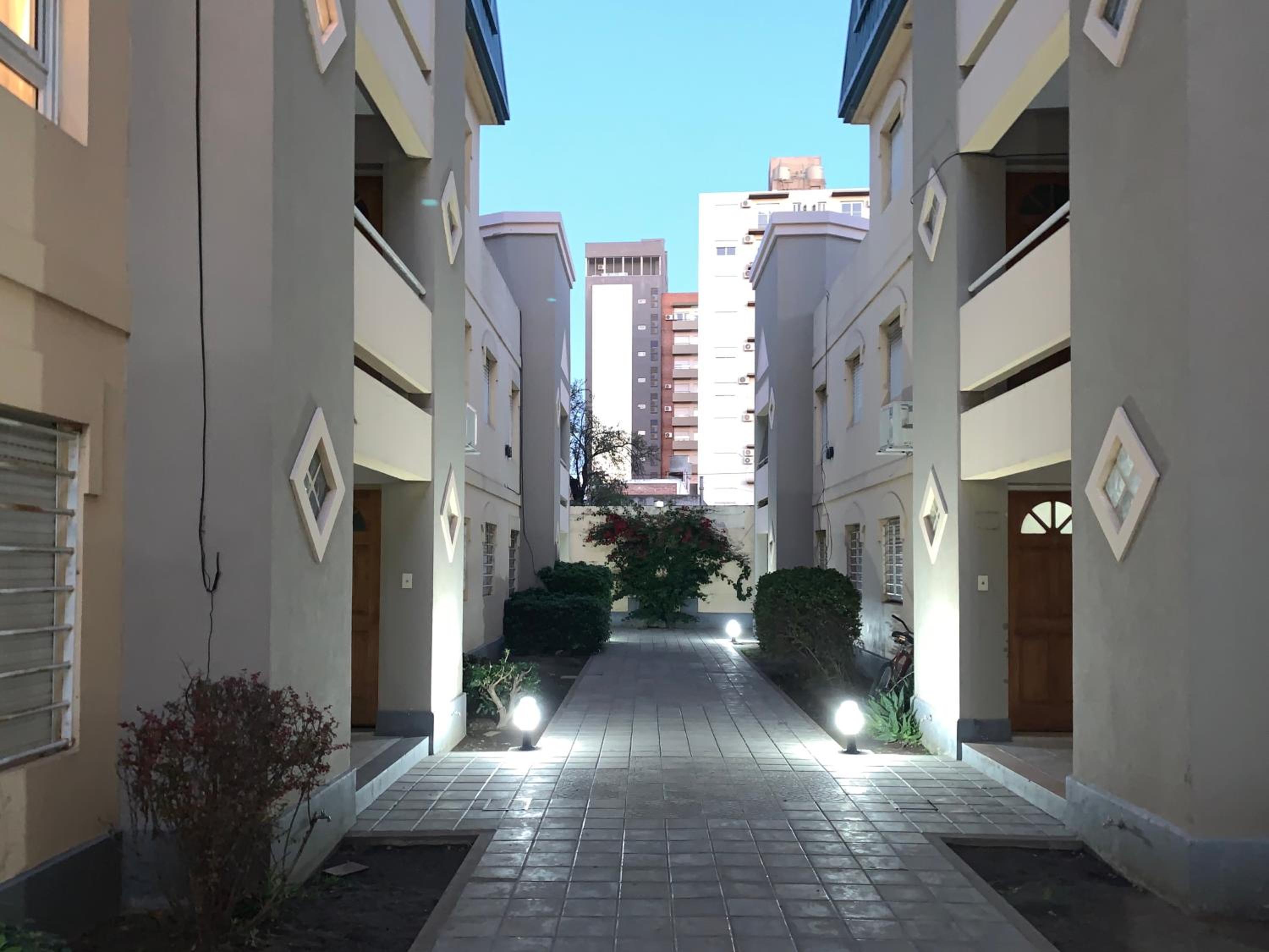 Casamía Mansarda PB con patio y parrilla