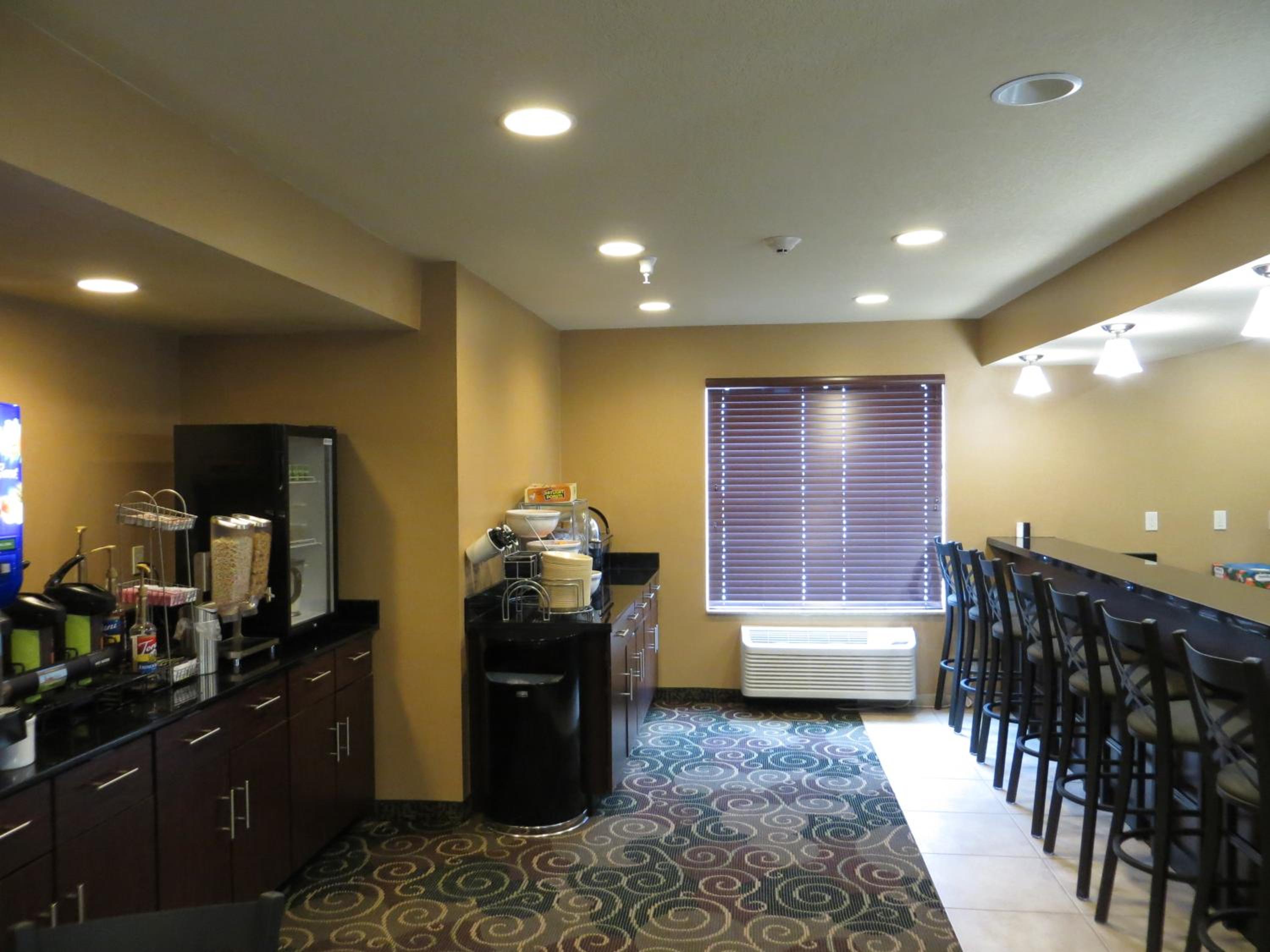 Cobblestone Inn & Suites - Harper
