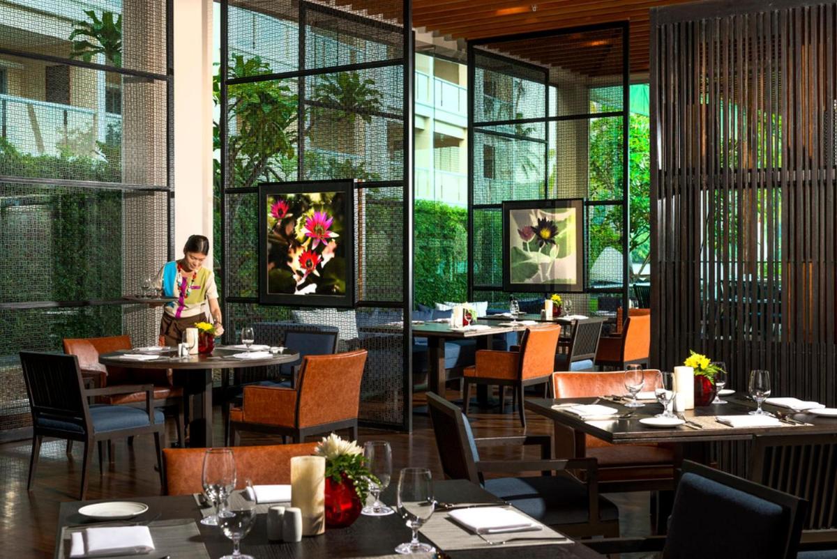 restaurant