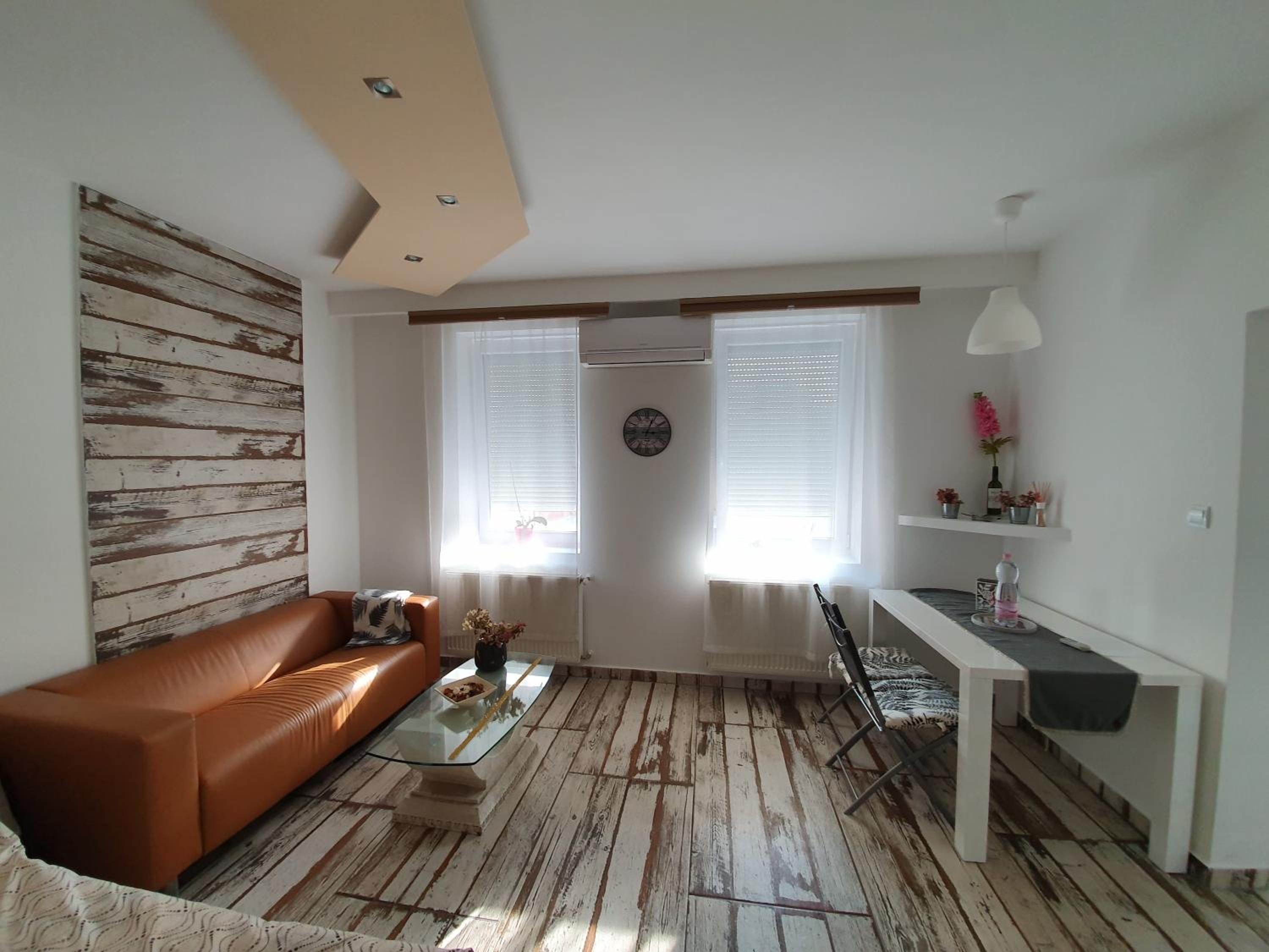 Cozy apartment in the heart of Kecskemet view 2