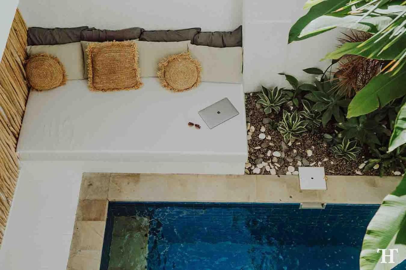 THE HIDDEN TREE CANGGU 100 meter to beach view 2