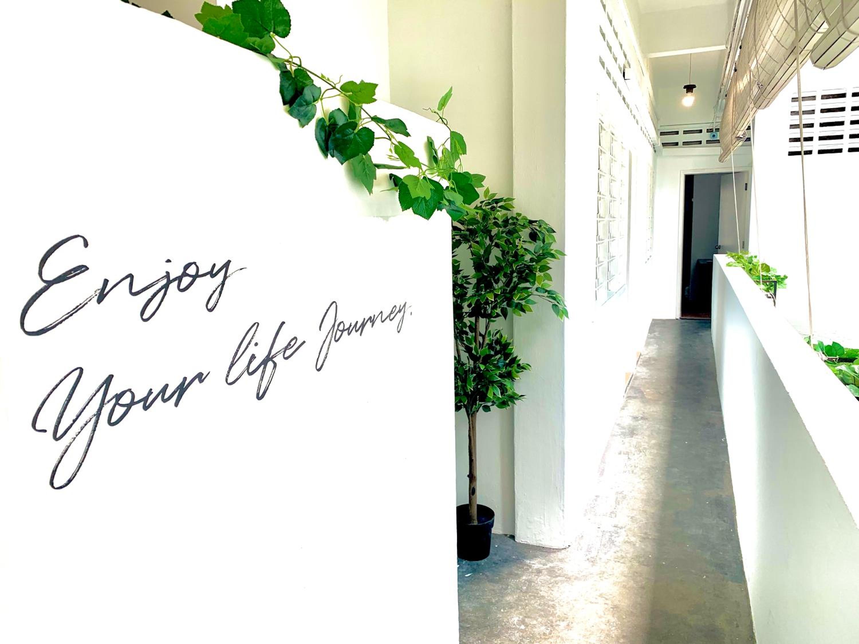 Digital Nomad House KL Bukit Bintang - 24&7 Coworking Access Included