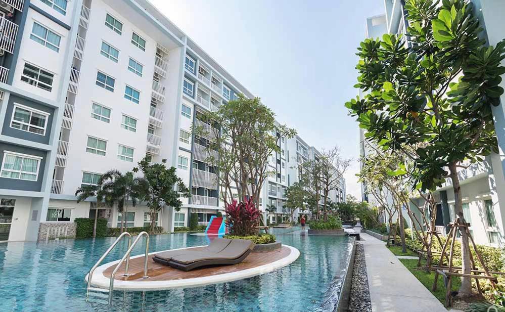 The trust huahin sky room condo pool view view 5