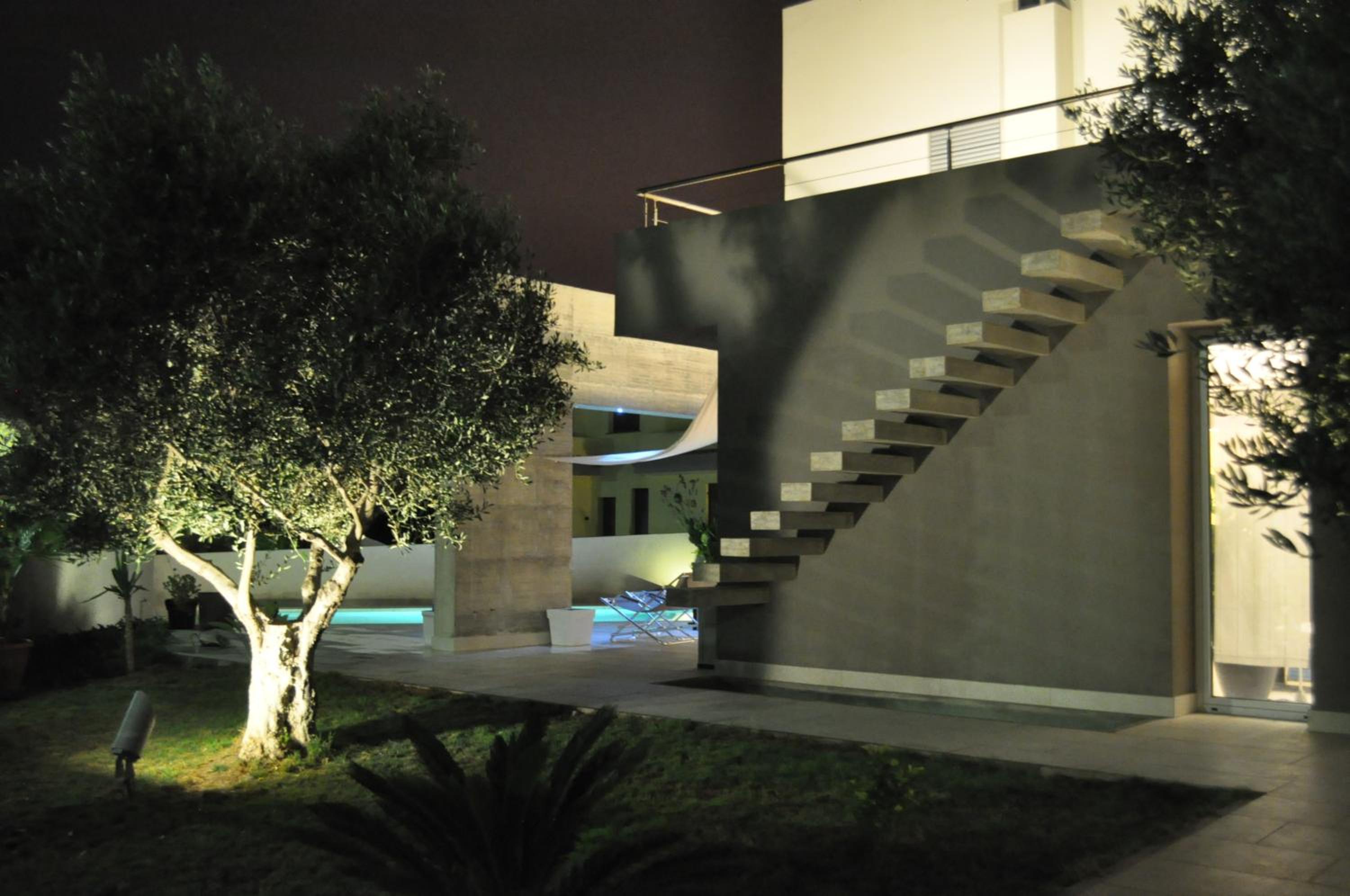 Art House Quartu - Margine Rosso