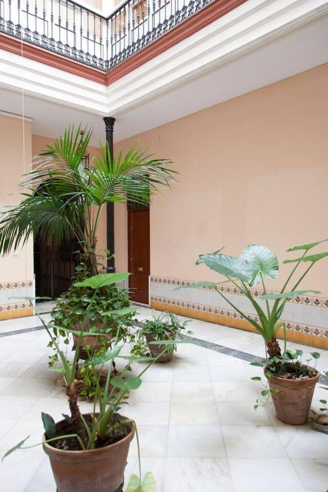 Hotel Apartamento Descalzos - Image 1