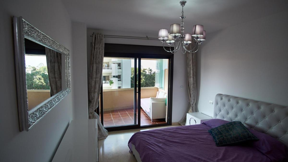 Roy Boston - Luxury Apartment view 2