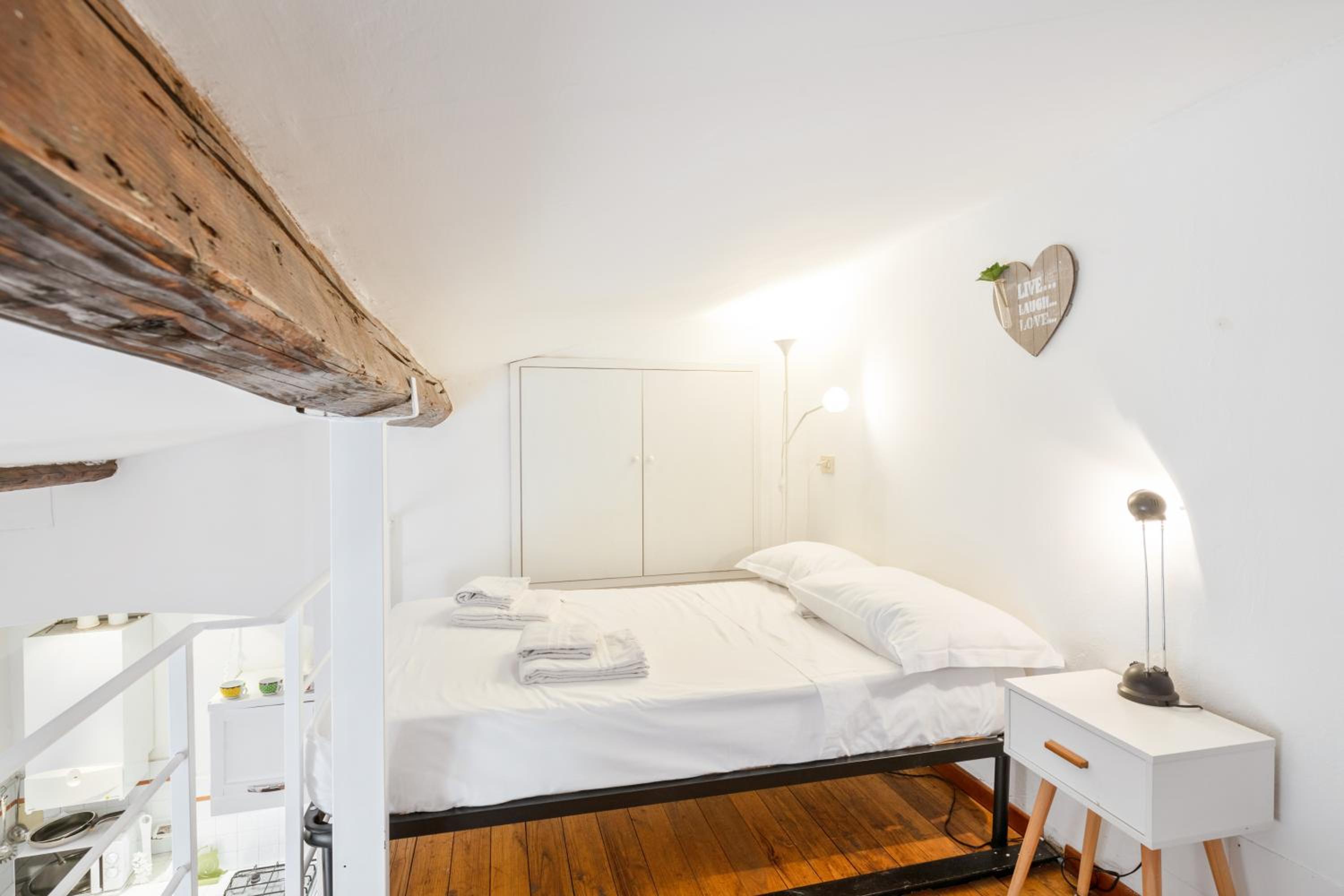 GuestHost - Palazzo Medici Apartments