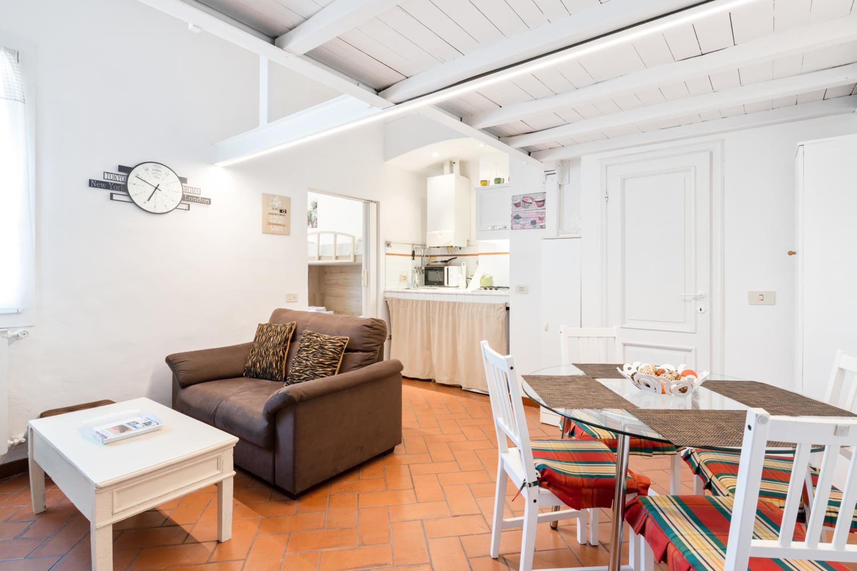 GuestHost - Palazzo Medici Apartments