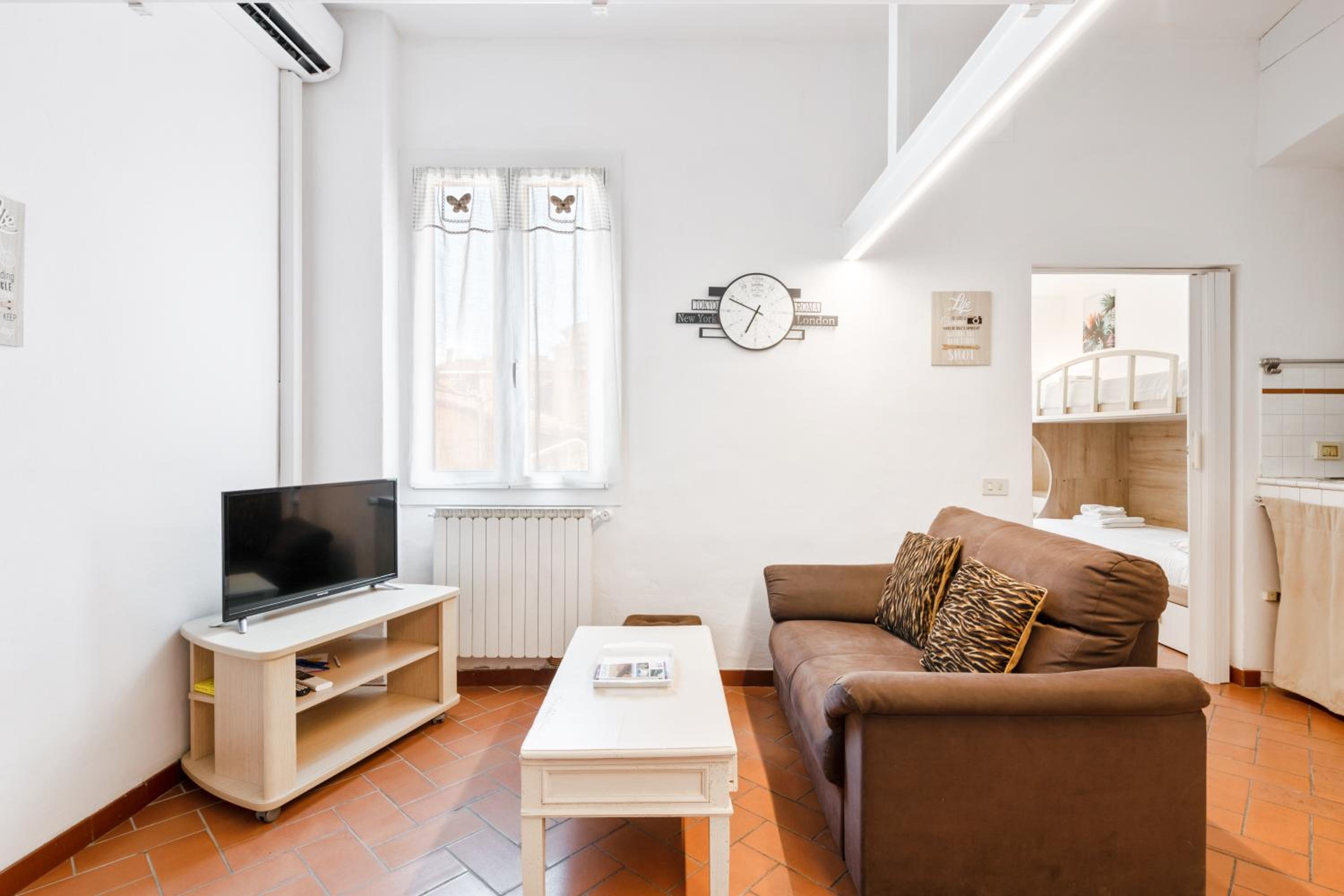 GuestHost - Palazzo Medici Apartments