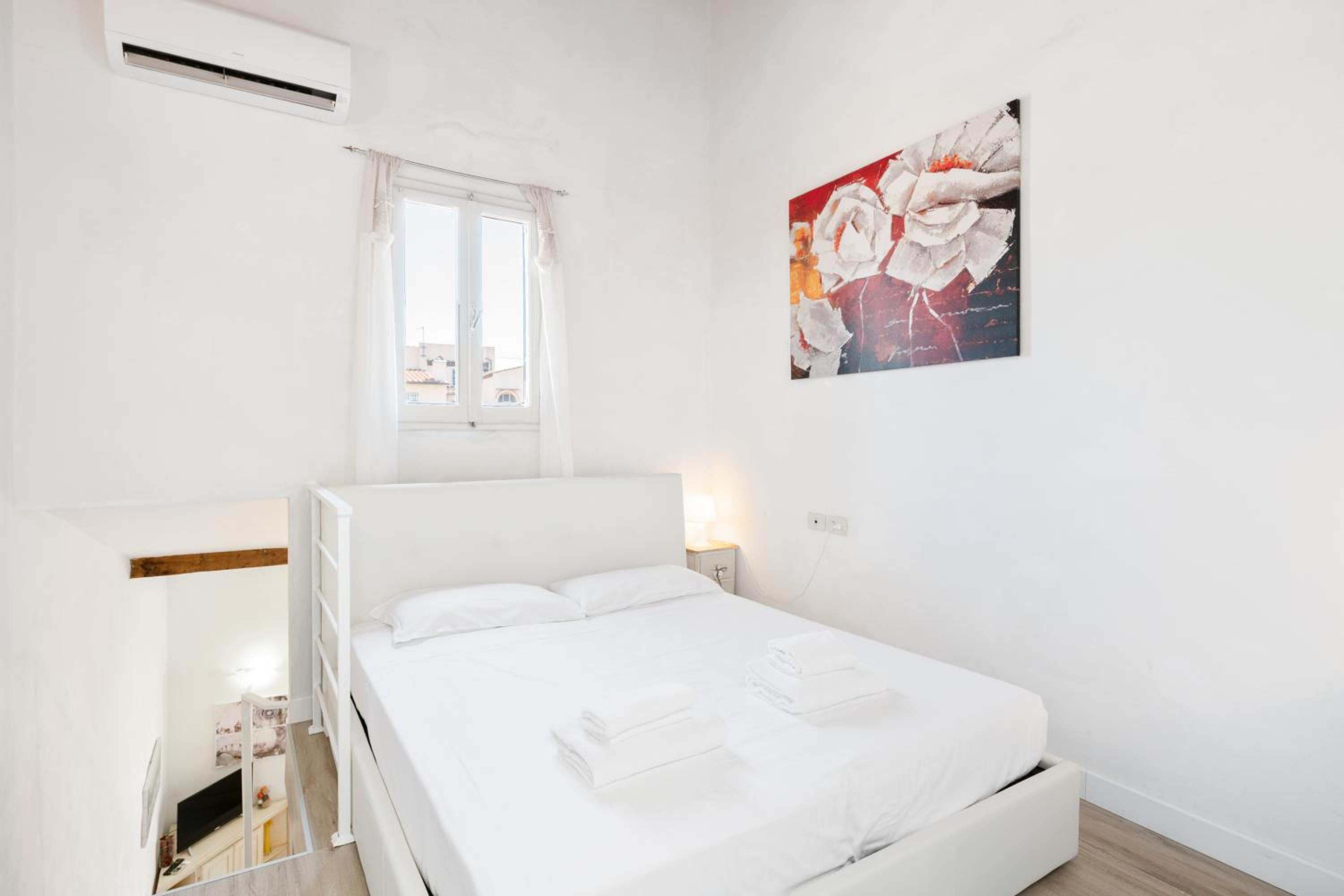 GuestHost - Palazzo Medici Apartments