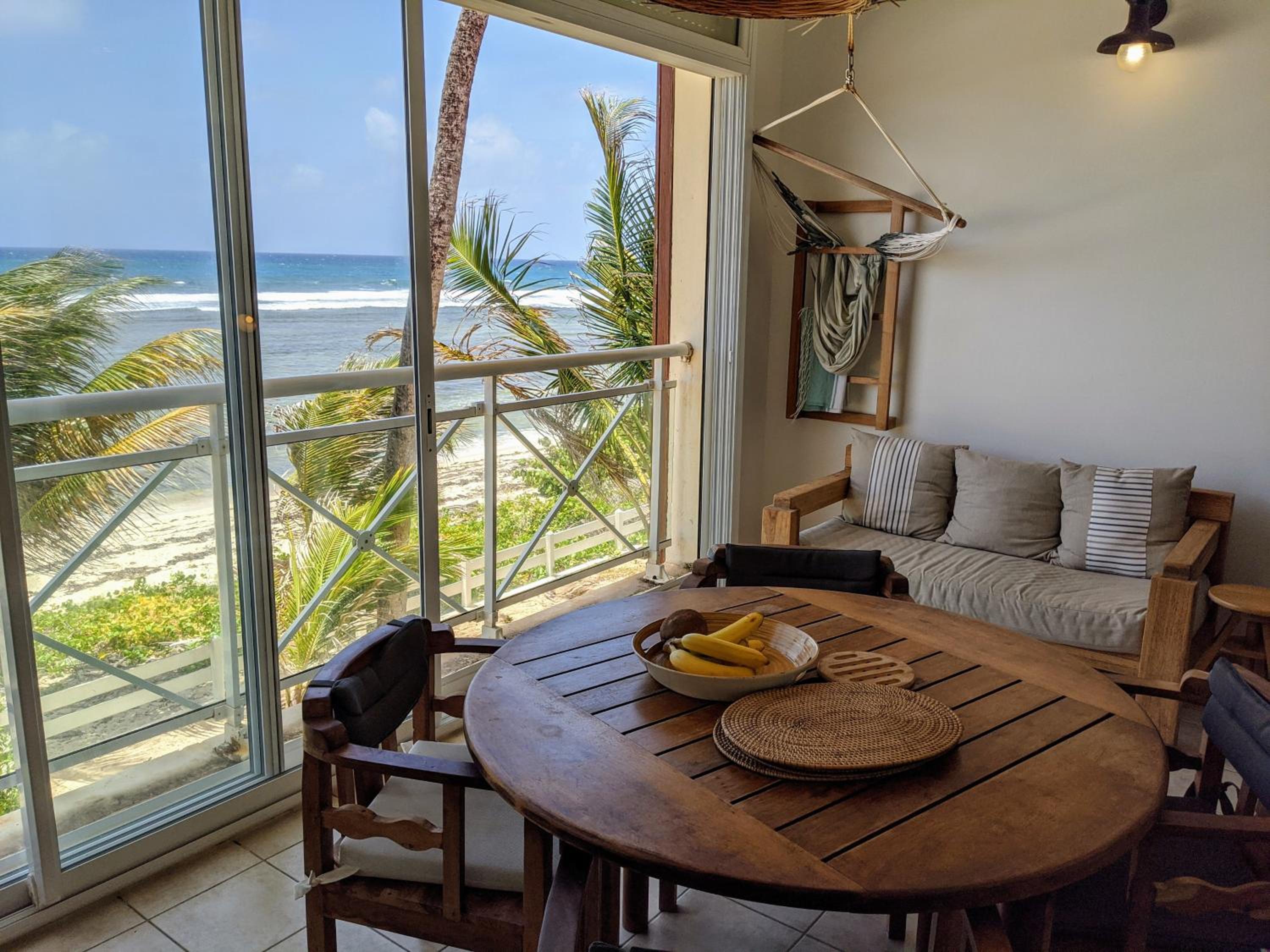 YACAYOU - Appartement sur la plage, avec piscines et vue panoramique sur le lagon view 3