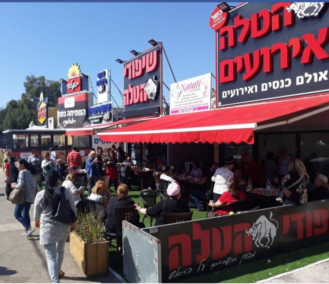 אירוח על הים view 3