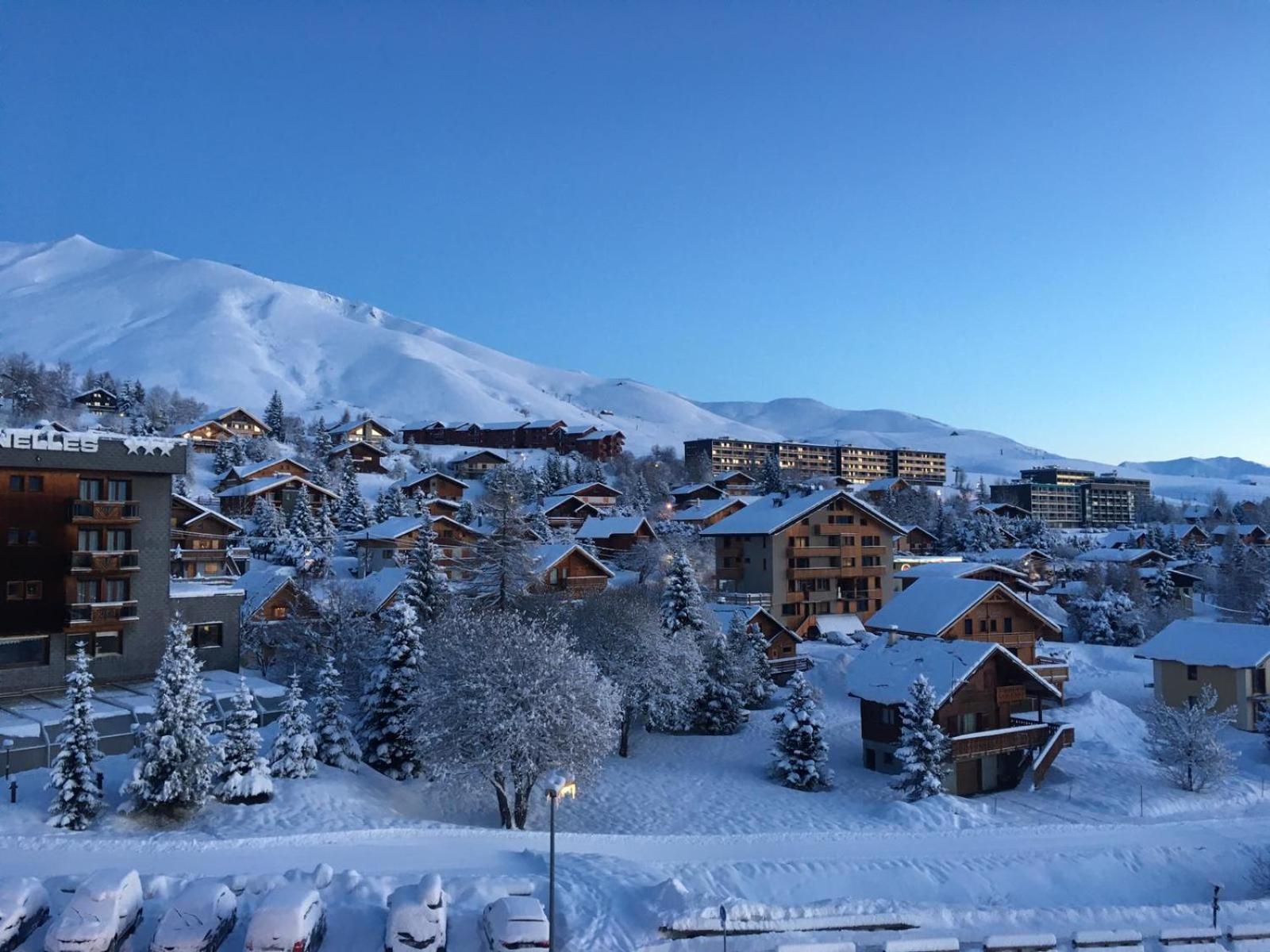 Appartement traversant résidence chaput 2 - 2 pièces - 6 personnes - vue sur front de neige view 3