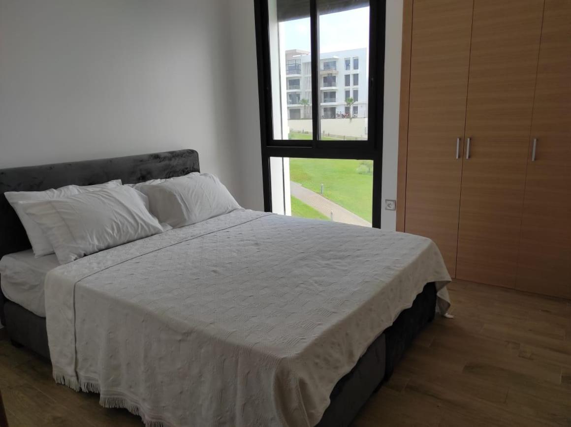 Bel appartement à plage des Nation view 4