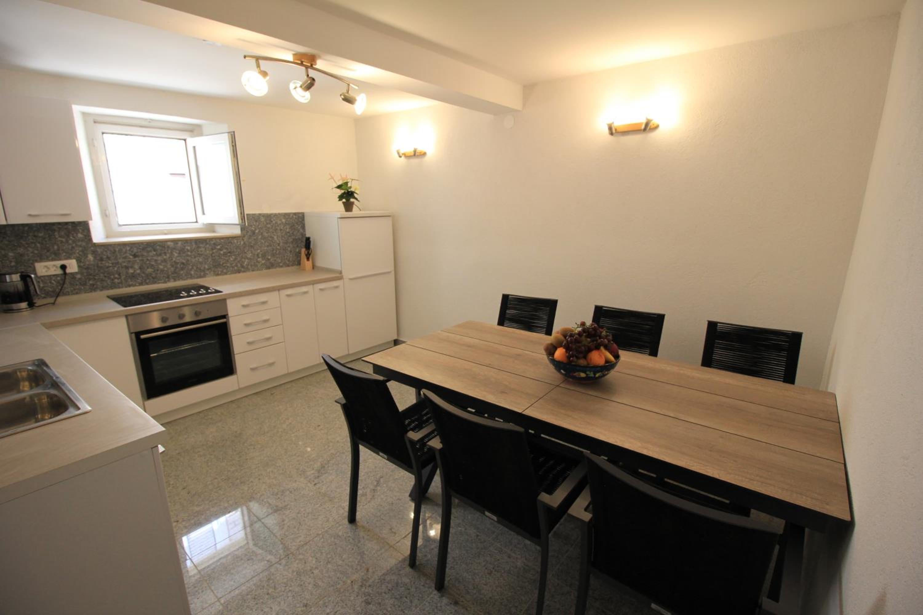 Town House in the centre of historic Trogir view 4