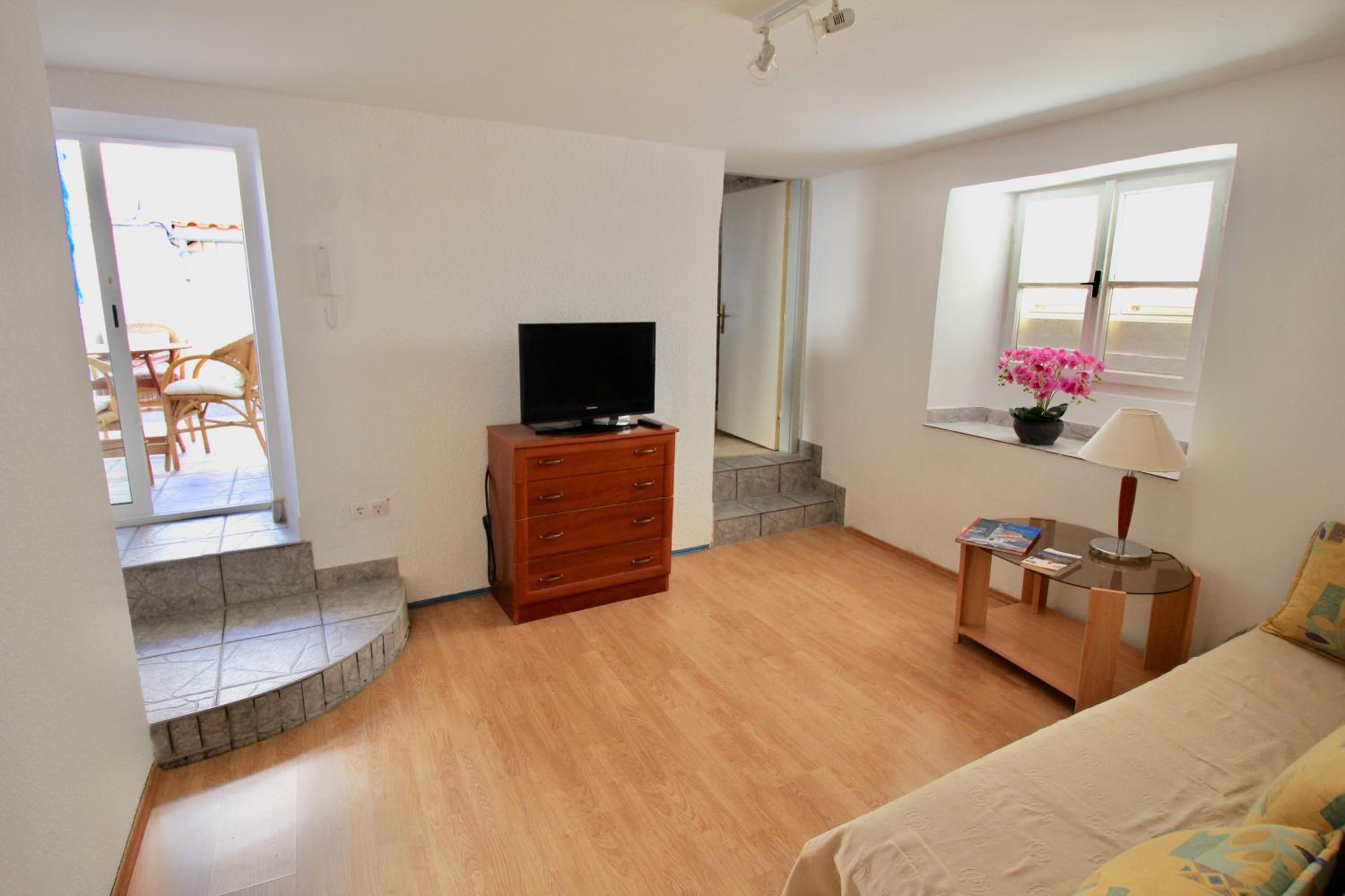 Town House in the centre of historic Trogir view 5