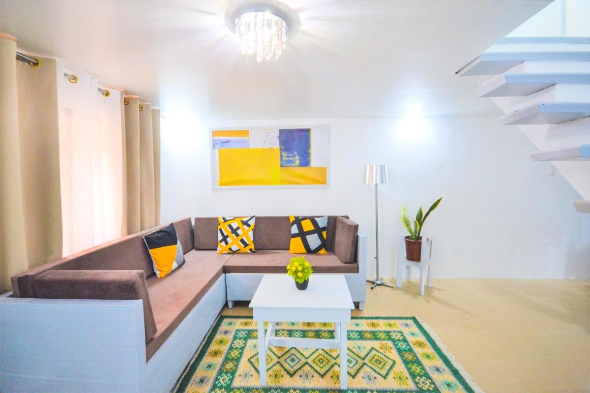 Charming Modern 2-Bedroom Apartment, Olongapo City Center