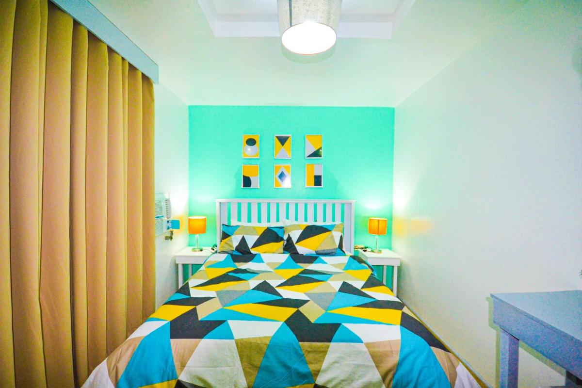 Charming Modern 2-Bedroom Apartment, Olongapo City Center