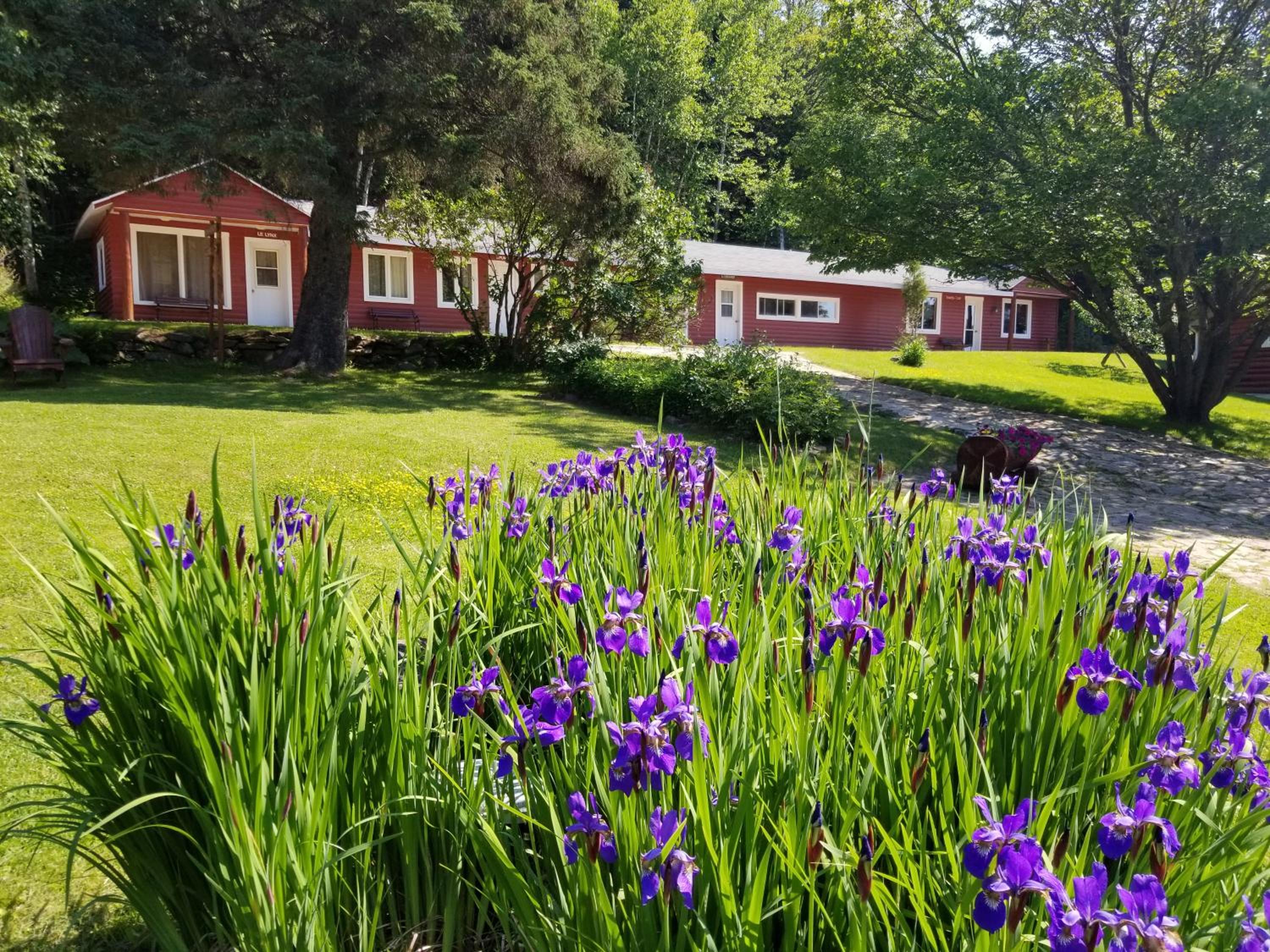 Kan-à-Mouche Pourvoirie Auberge et Chalets