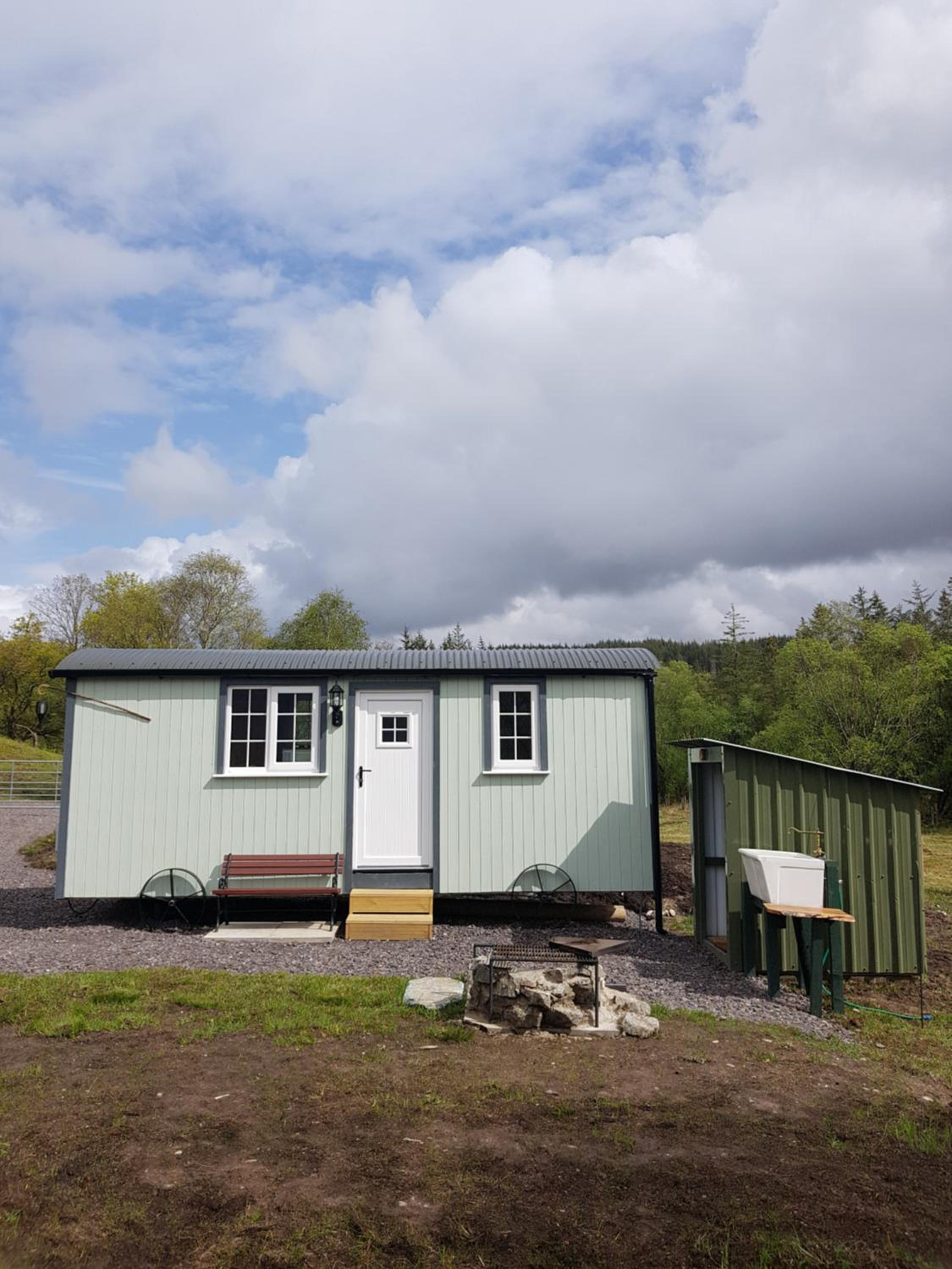 Wee Highland Hideaway Hut