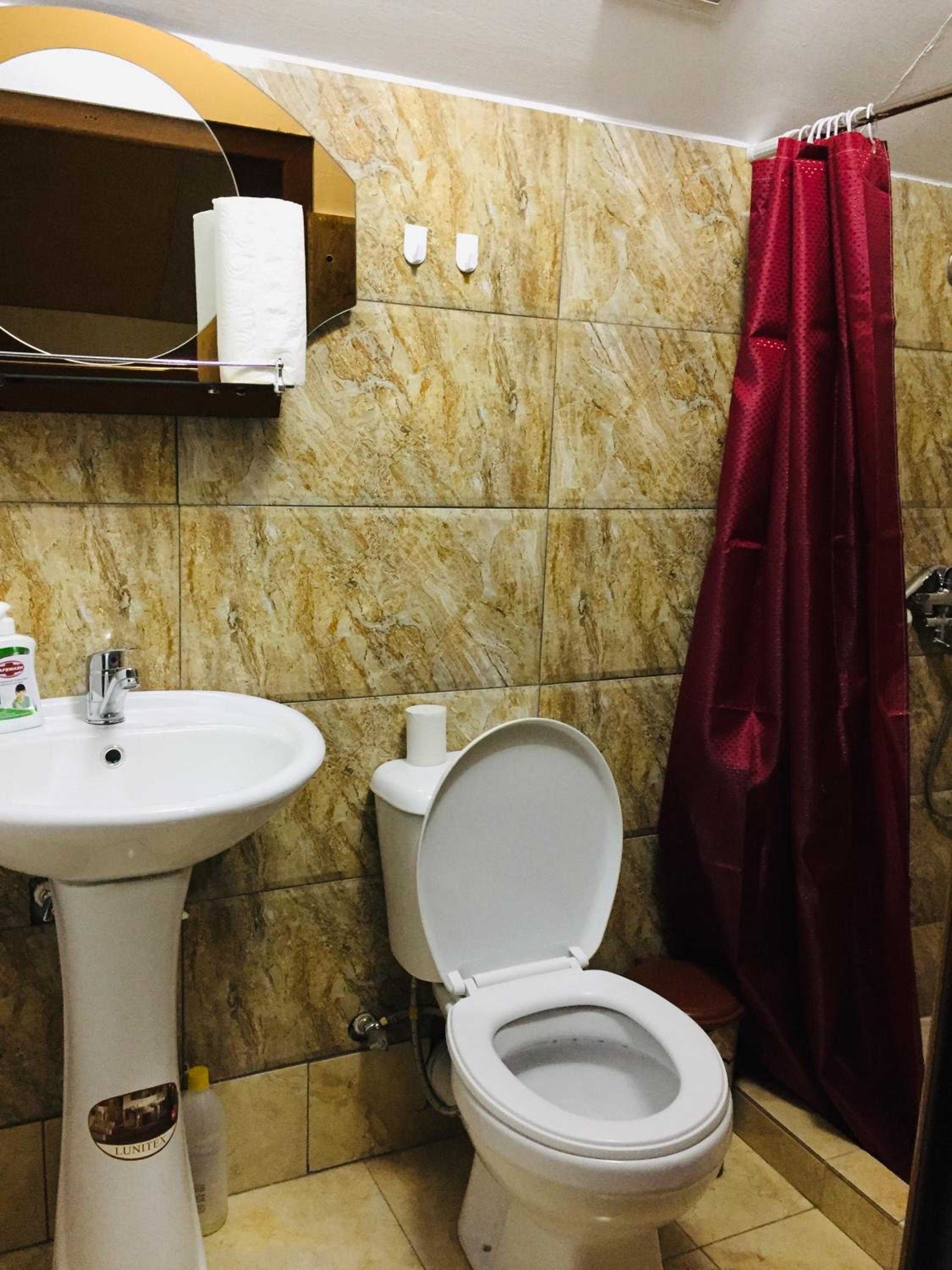 Nadiani Hostel