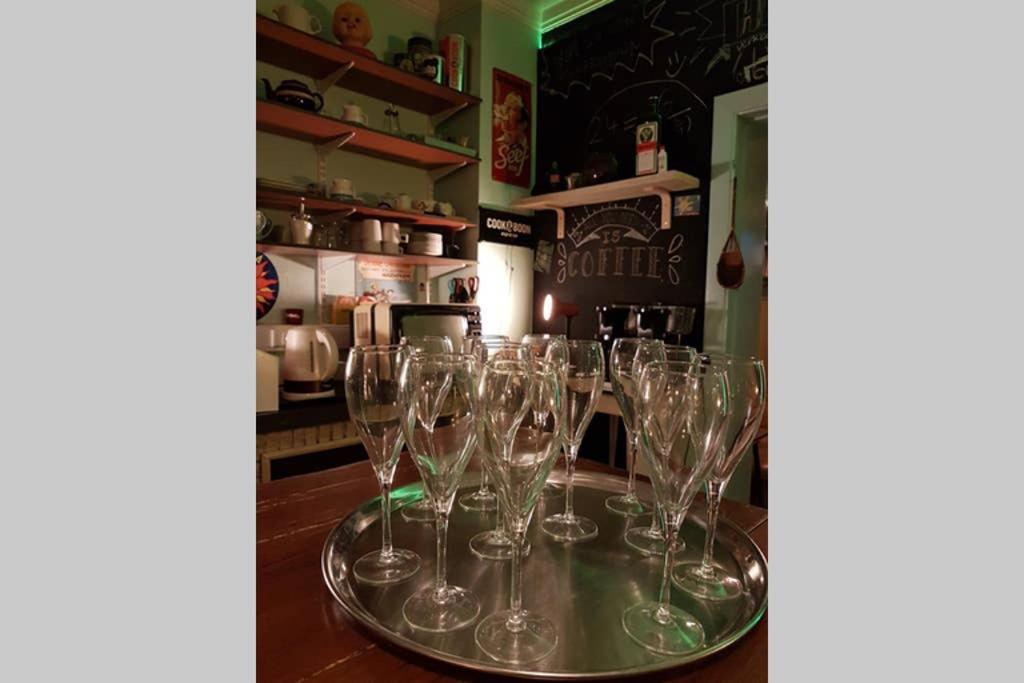 Vakantiewoning in Mol centrum met eigen bar 