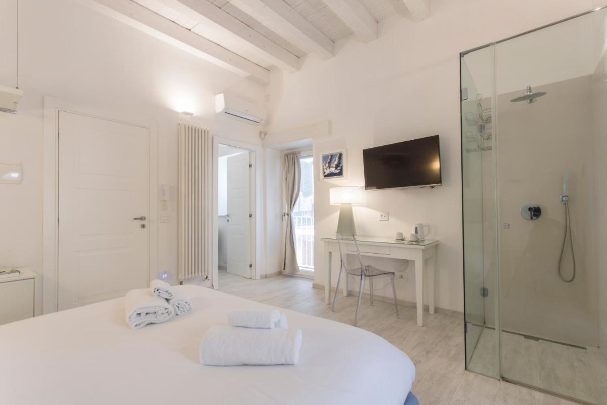Affittacamere Ortygia Inn Rooms con Terrazza sul Mare e Jacuzzi view 3