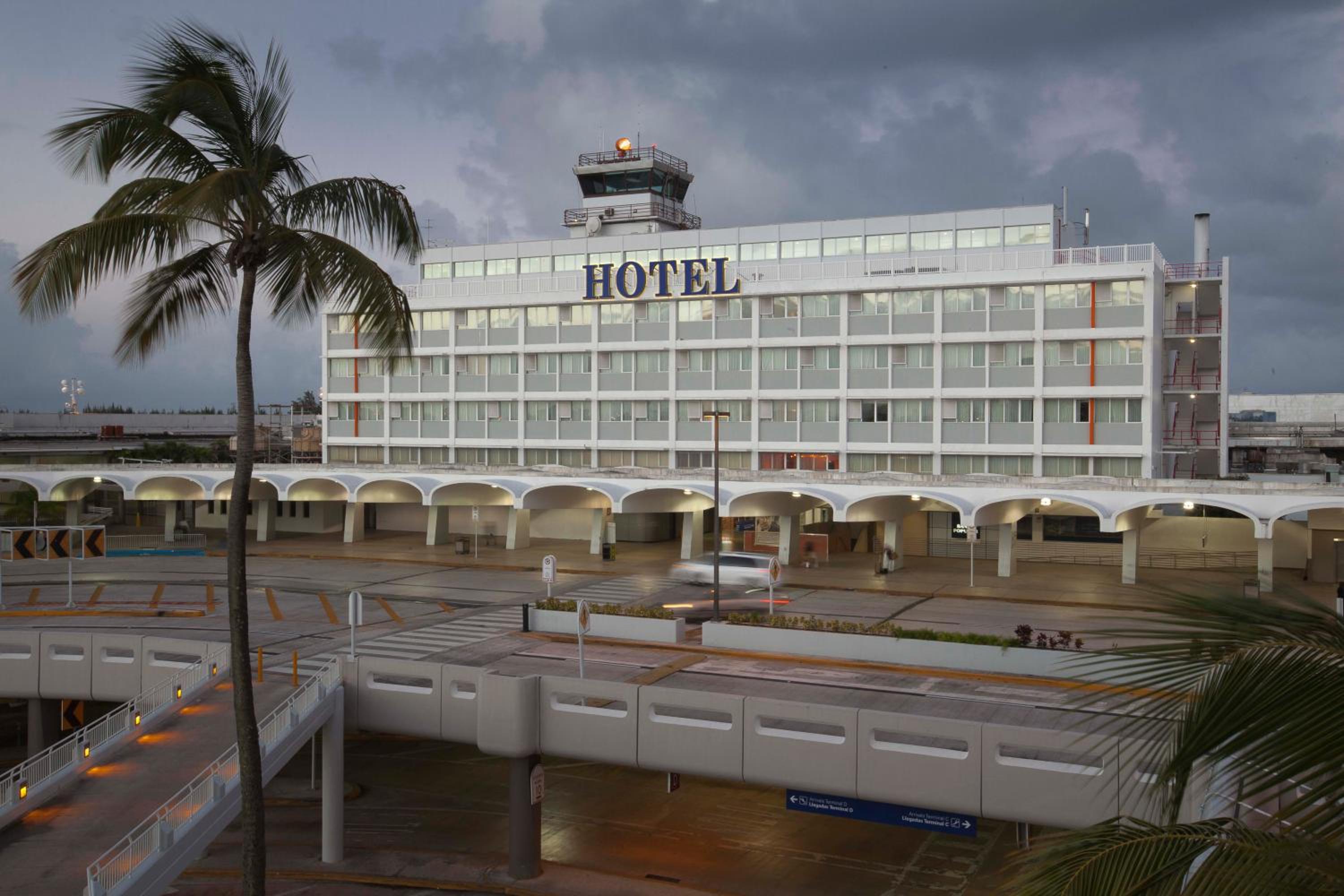San Juan Airport Hotel - Property Image 31