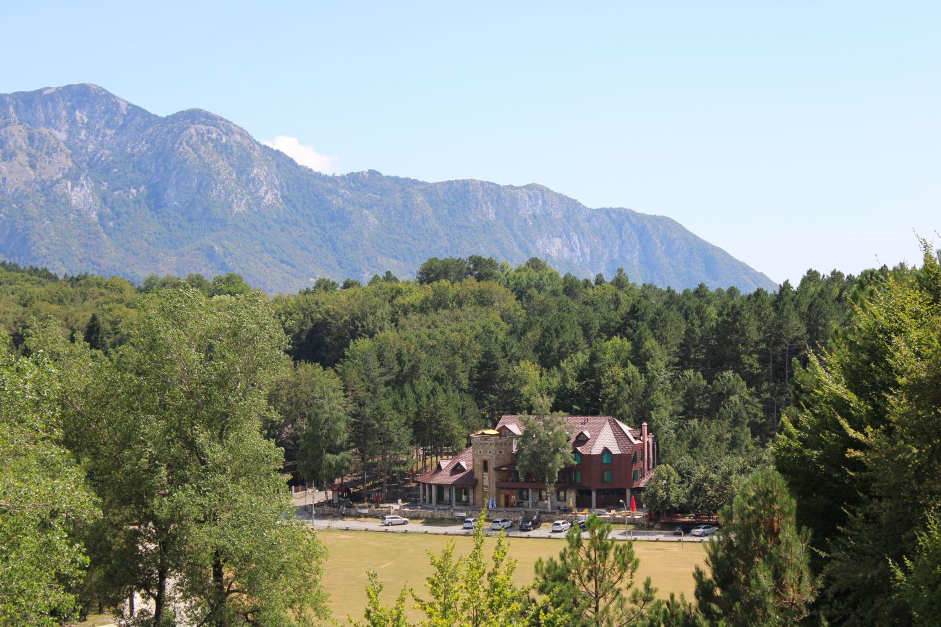 Natyral Razma Resort