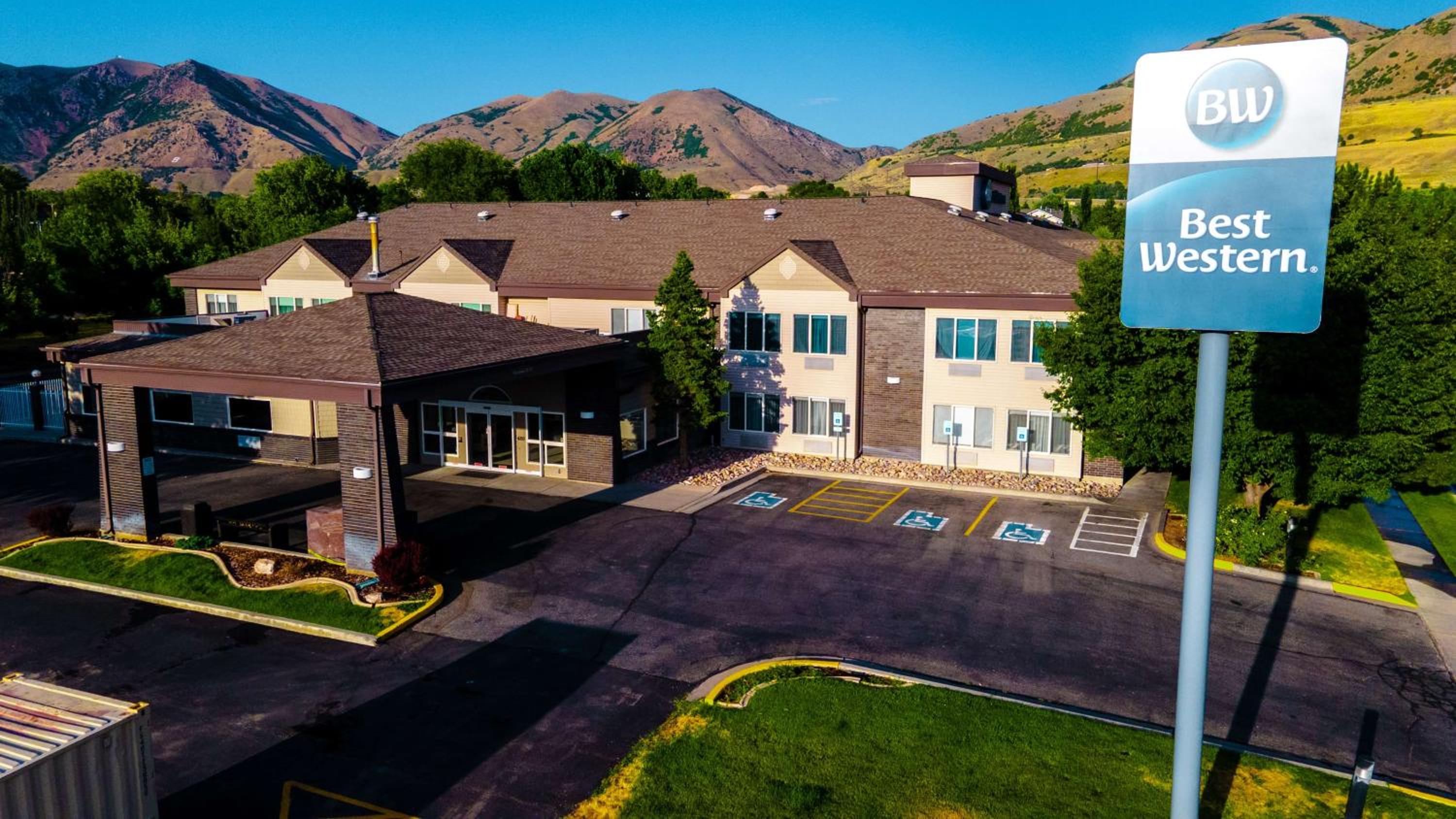 Logan Vacations - Best Western Brigham City Inn  Suites - Property Image 1