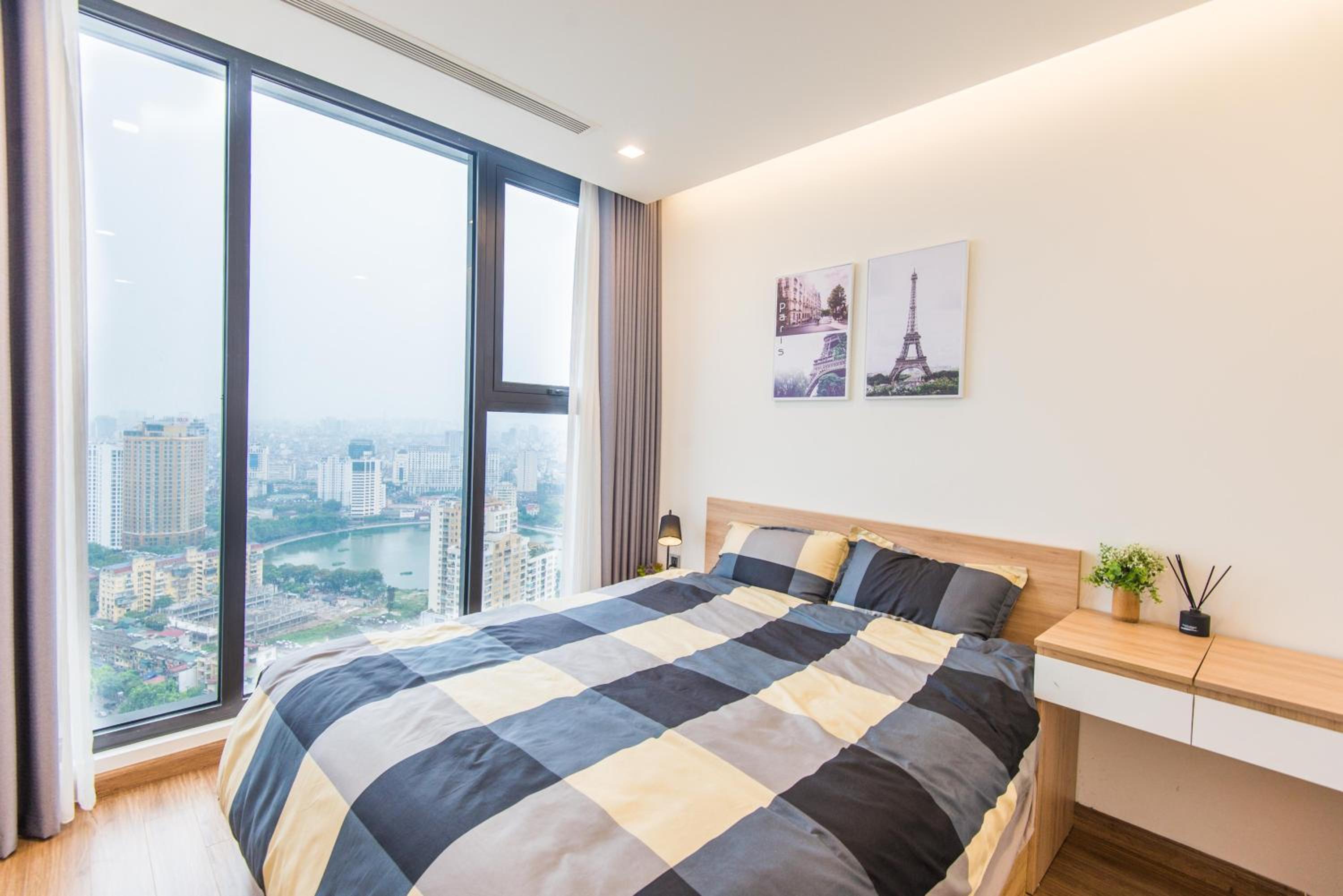 Premium Apartment Vinhomes Metropolis BaDinh