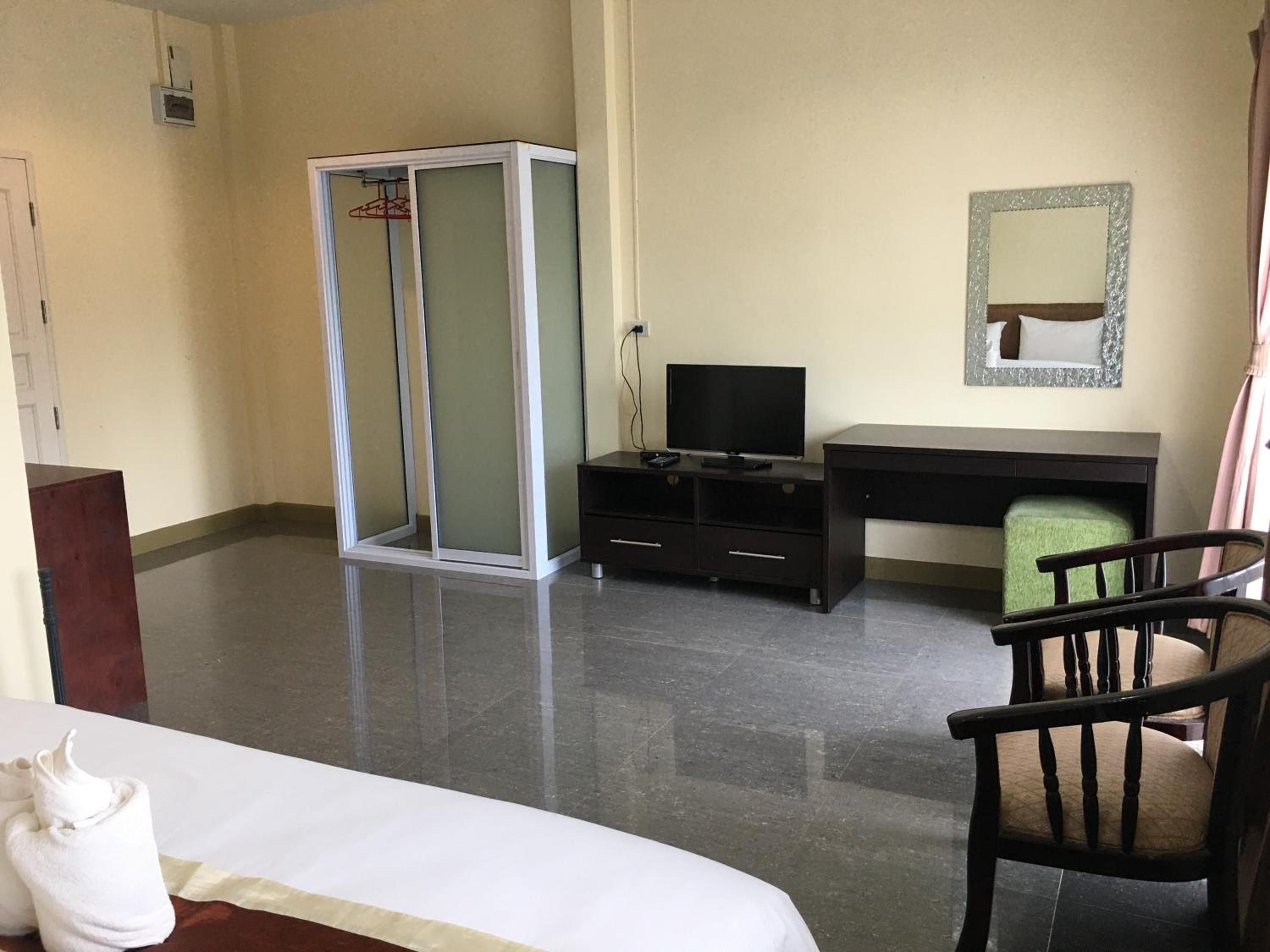 Siriburi Resort