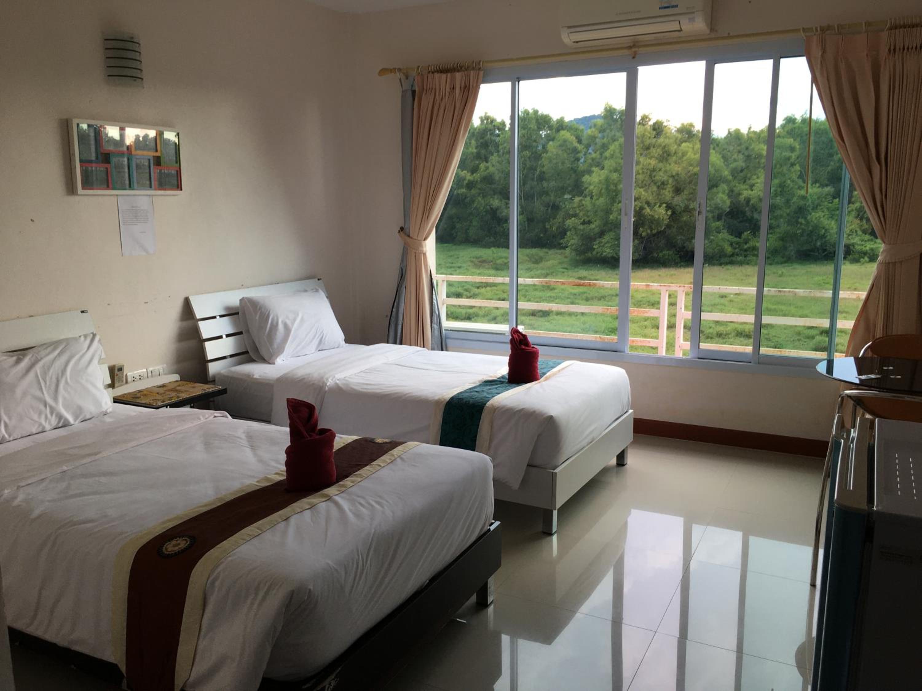 Siriburi Resort