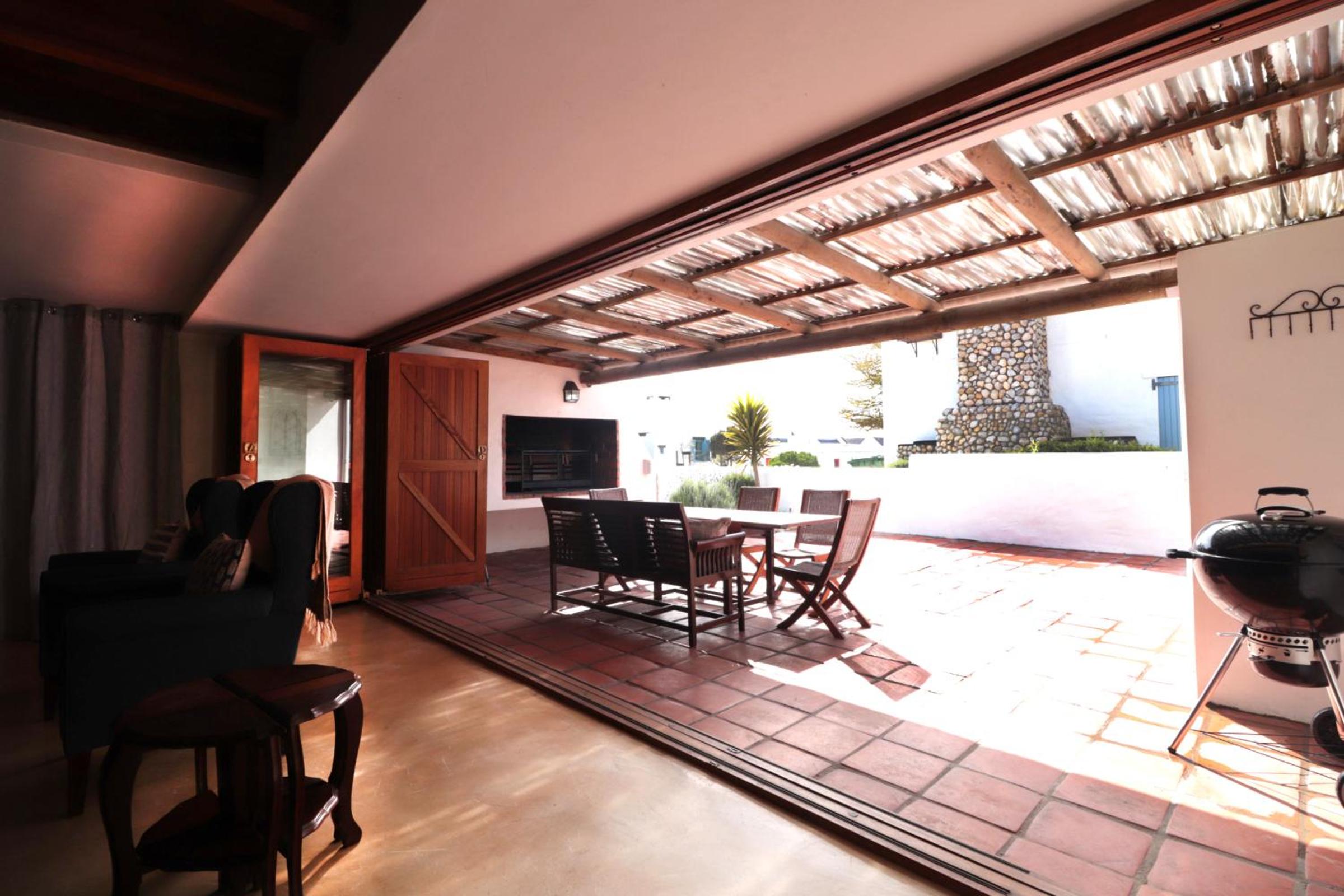 Sea Pearl Holiday Home