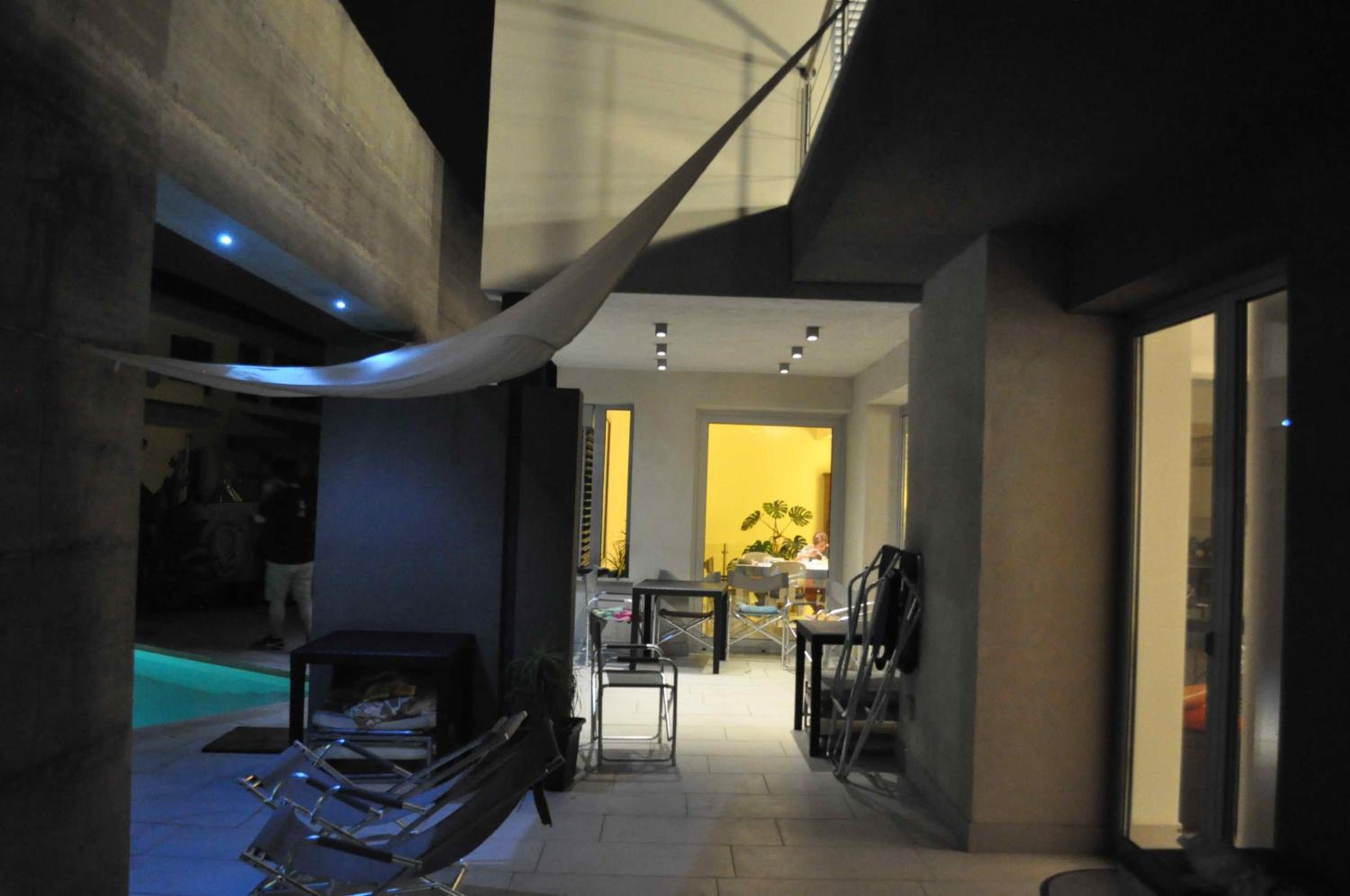 Art House Quartu - Margine Rosso