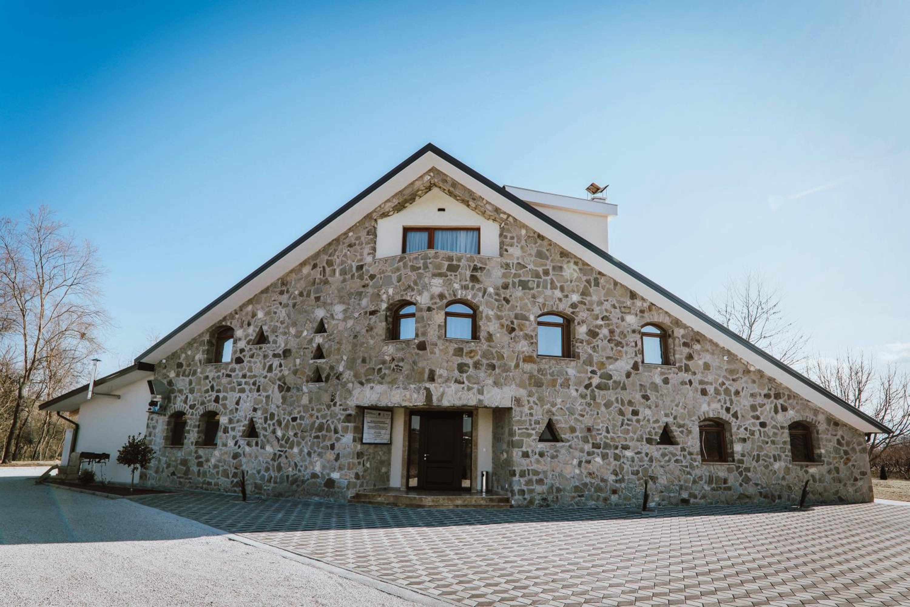 Lazar Winery Tourism B&B view 5