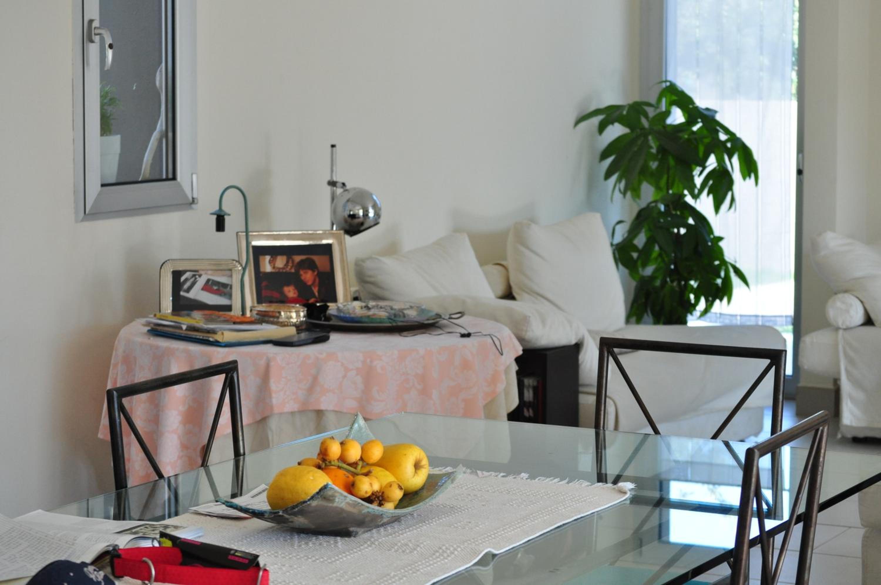 Art House Quartu - Margine Rosso