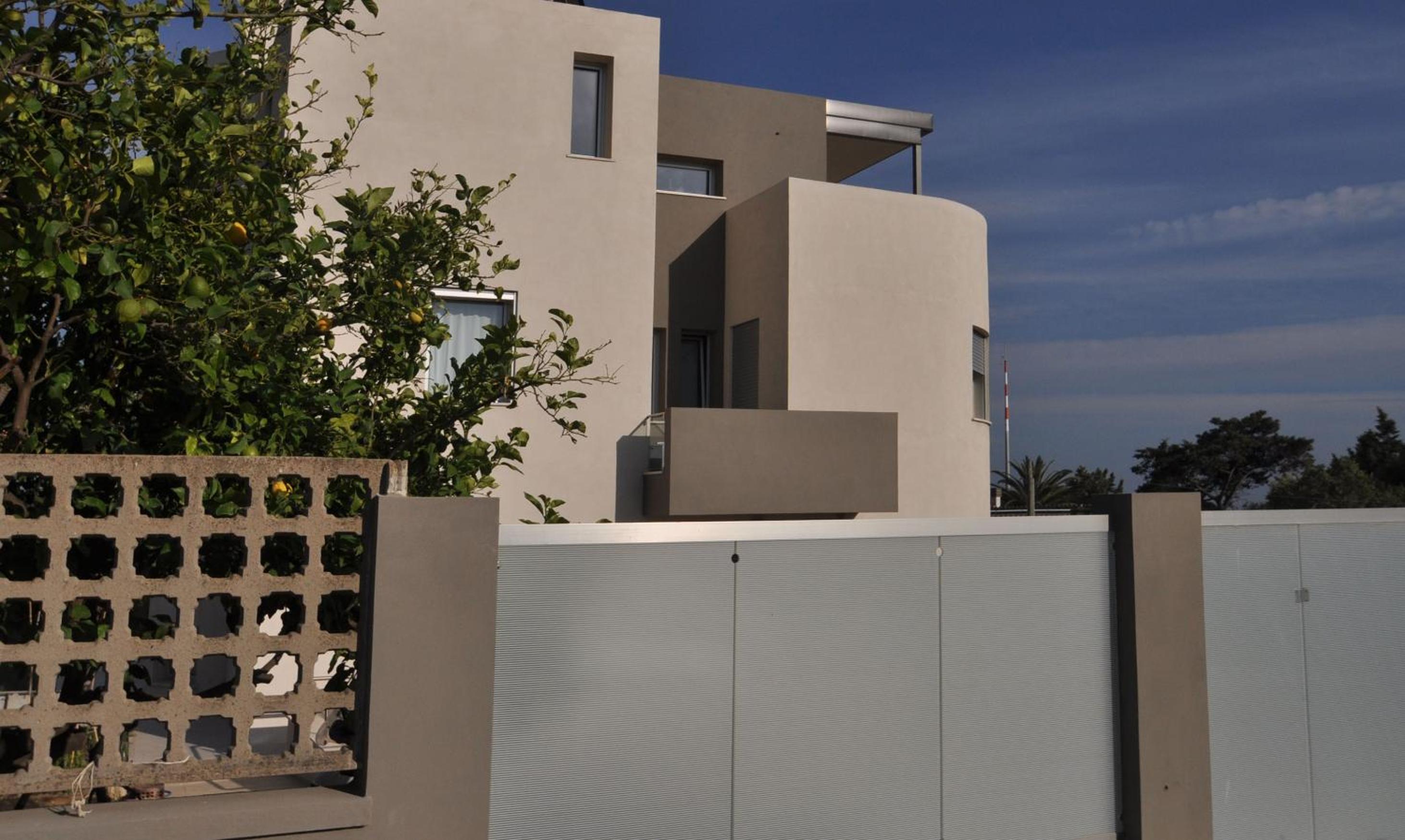 Art House Quartu - Margine Rosso
