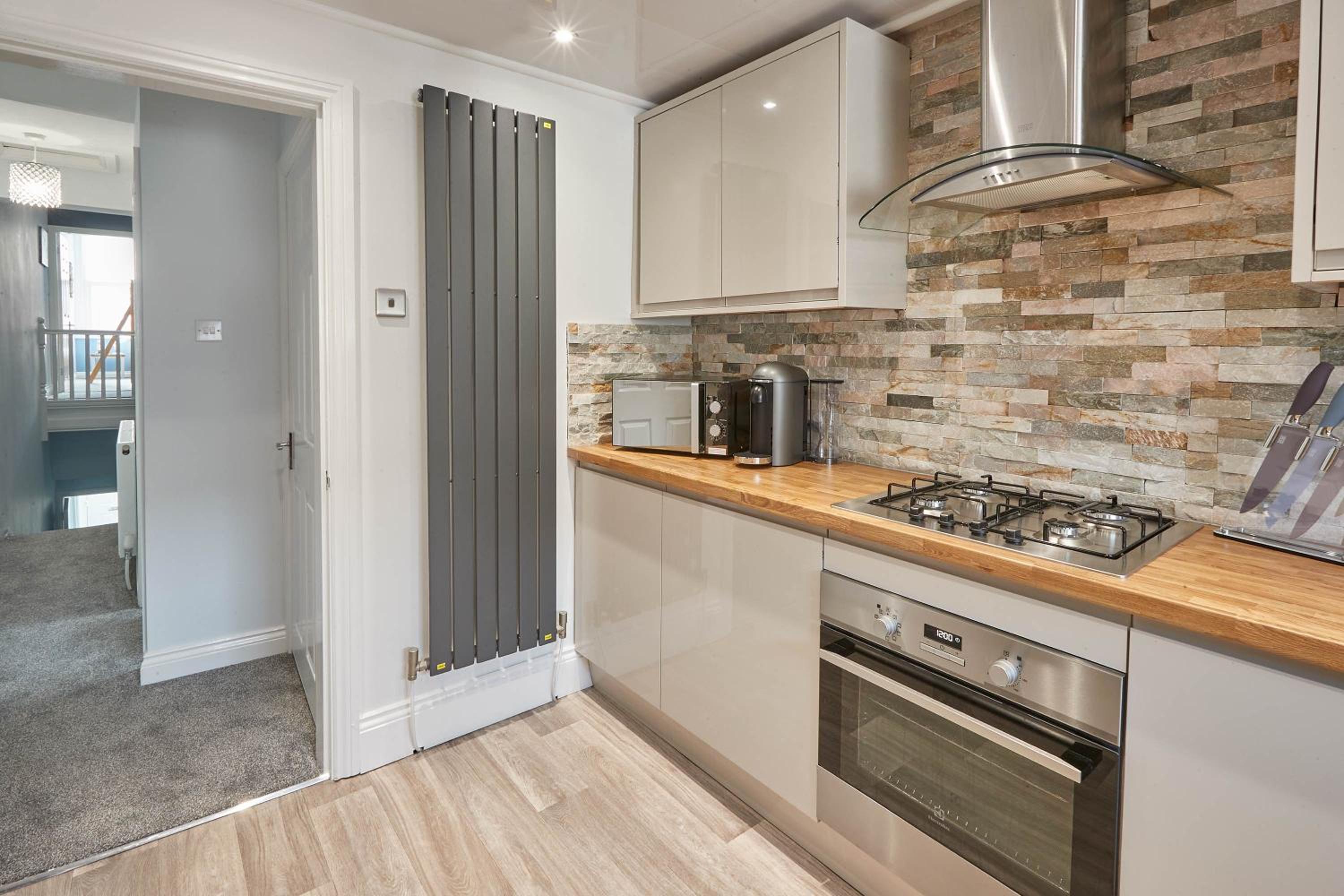 Host & Stay - Huntcliffe at Ruby view 4