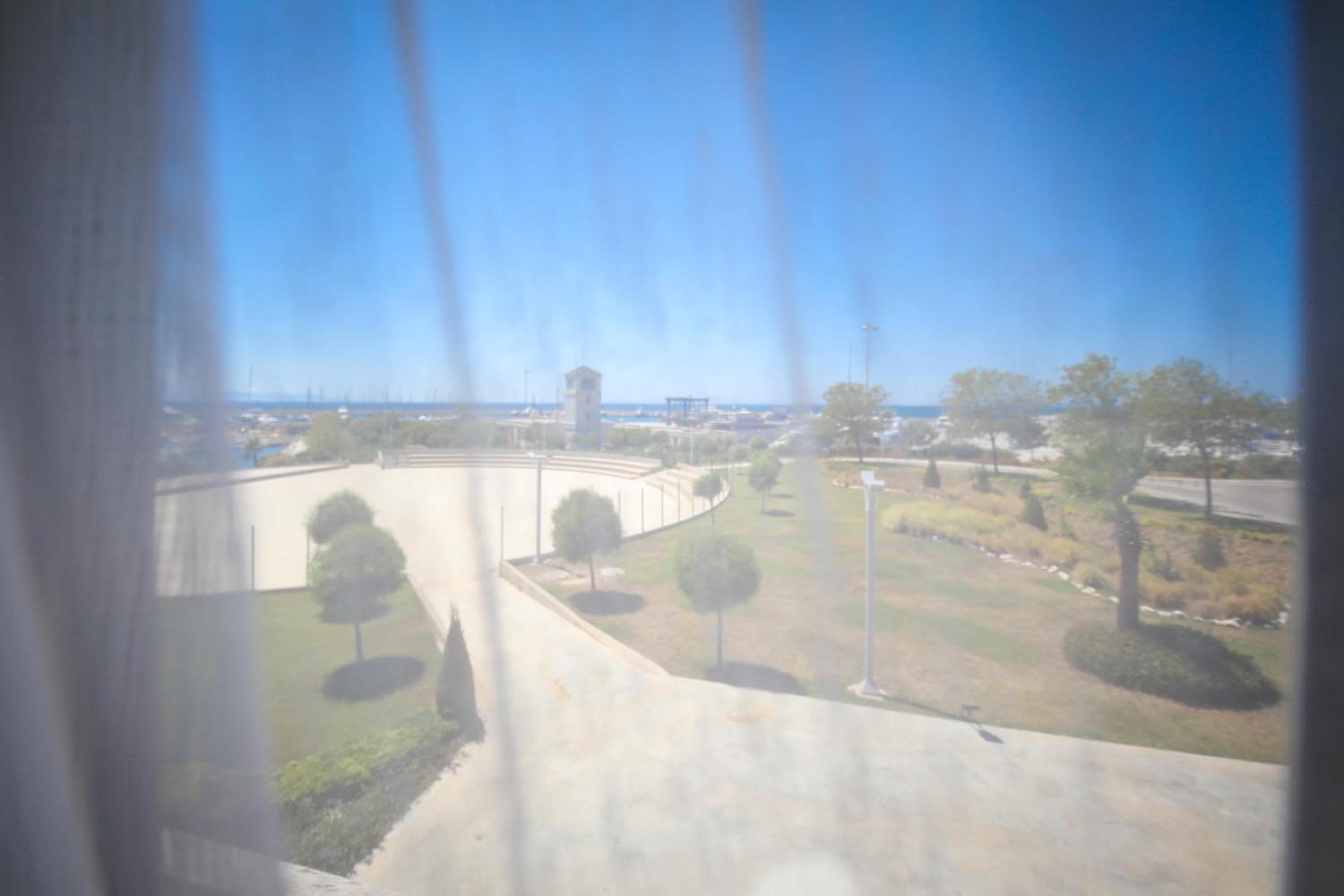 Yacht Club - Image 62