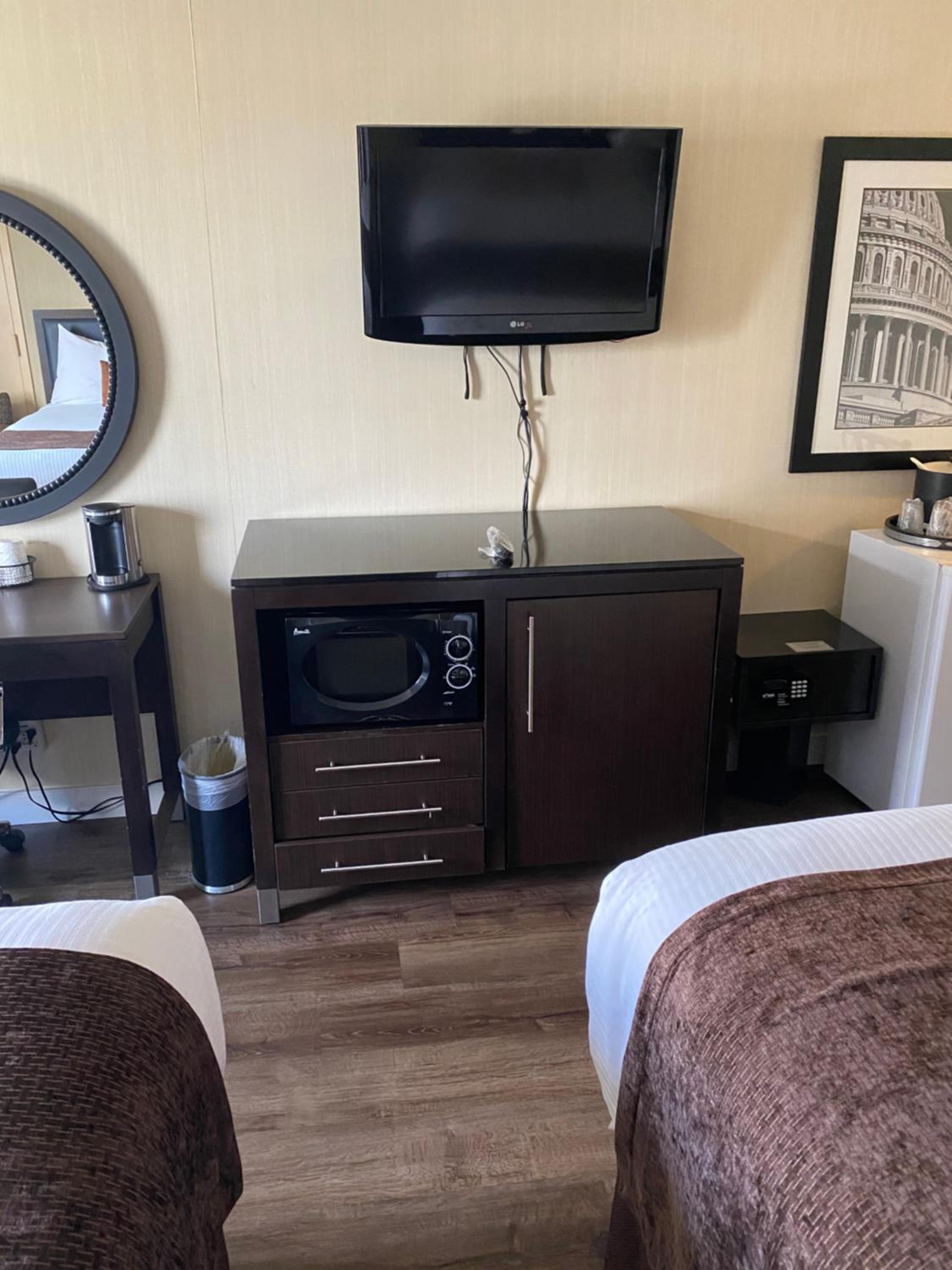 Springfield Vacations - Wingate by Wyndham Springfield - Property Image 3