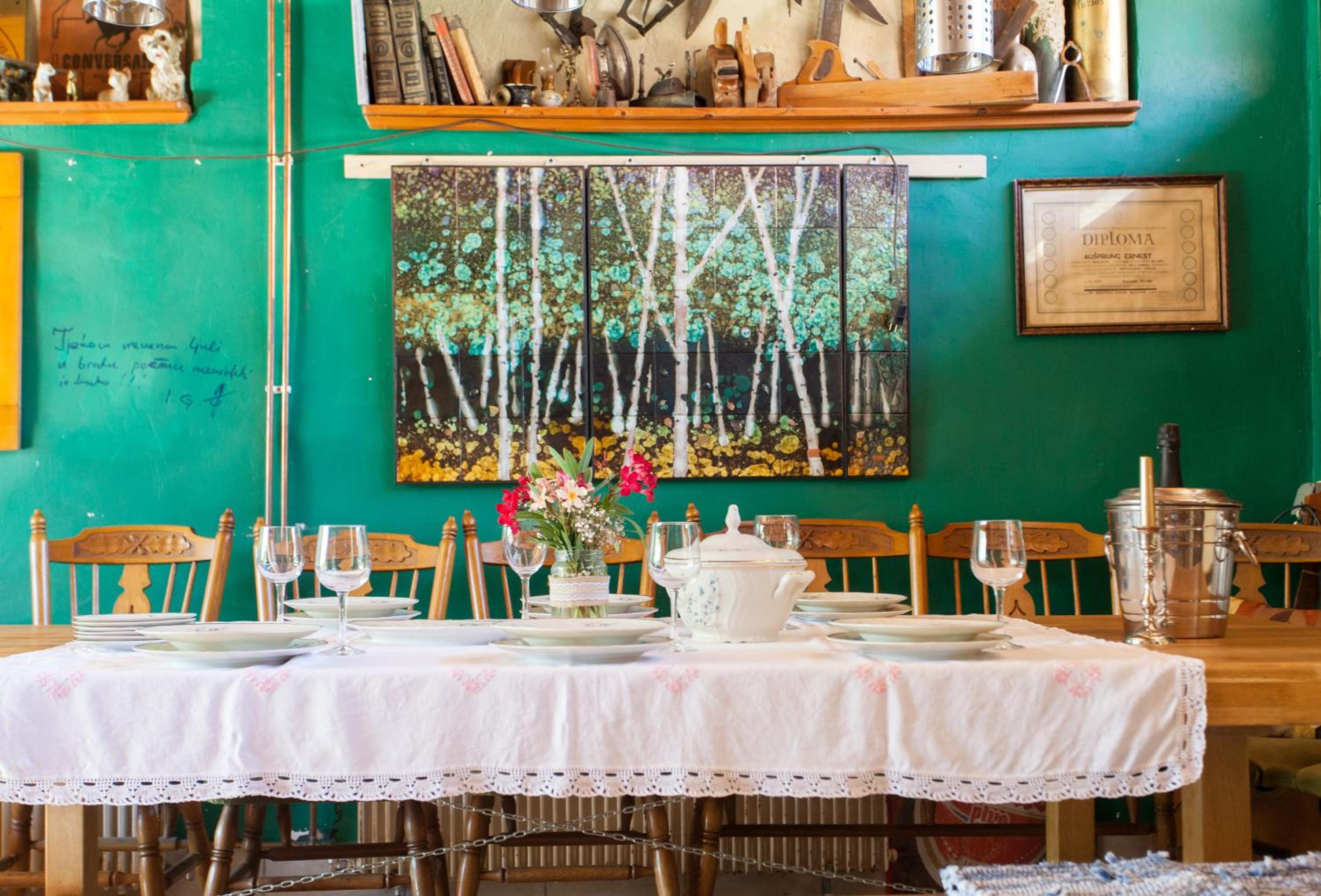 dining