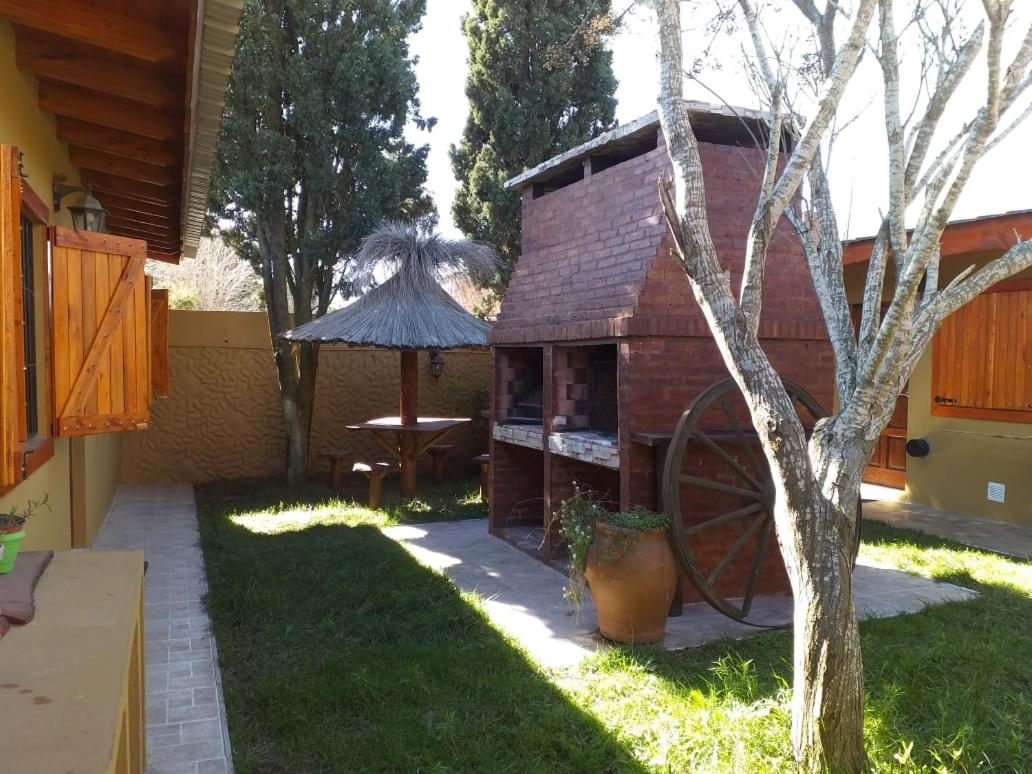 LAS ACACIAS