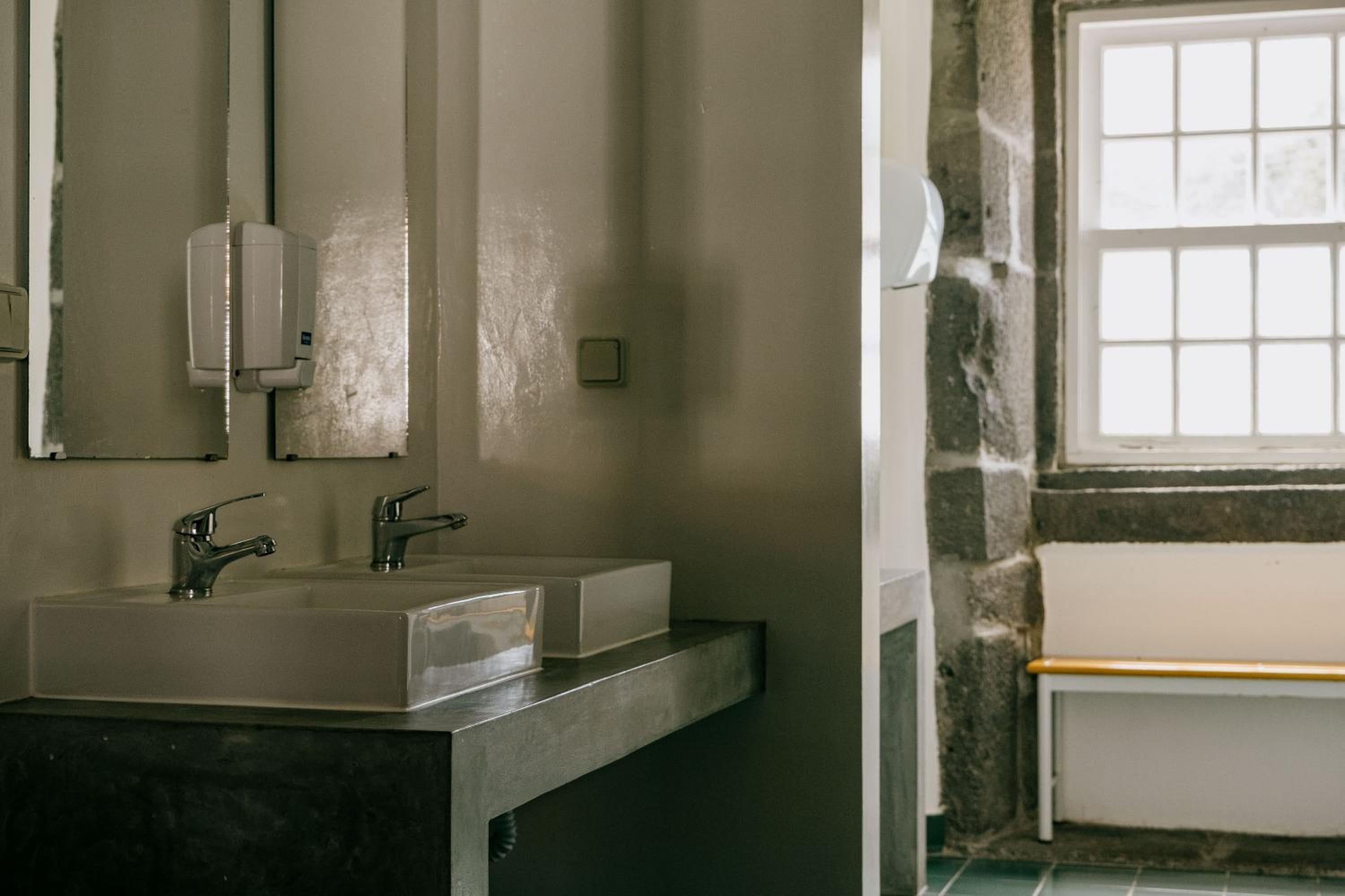 Azores Youth Hostels - Pico