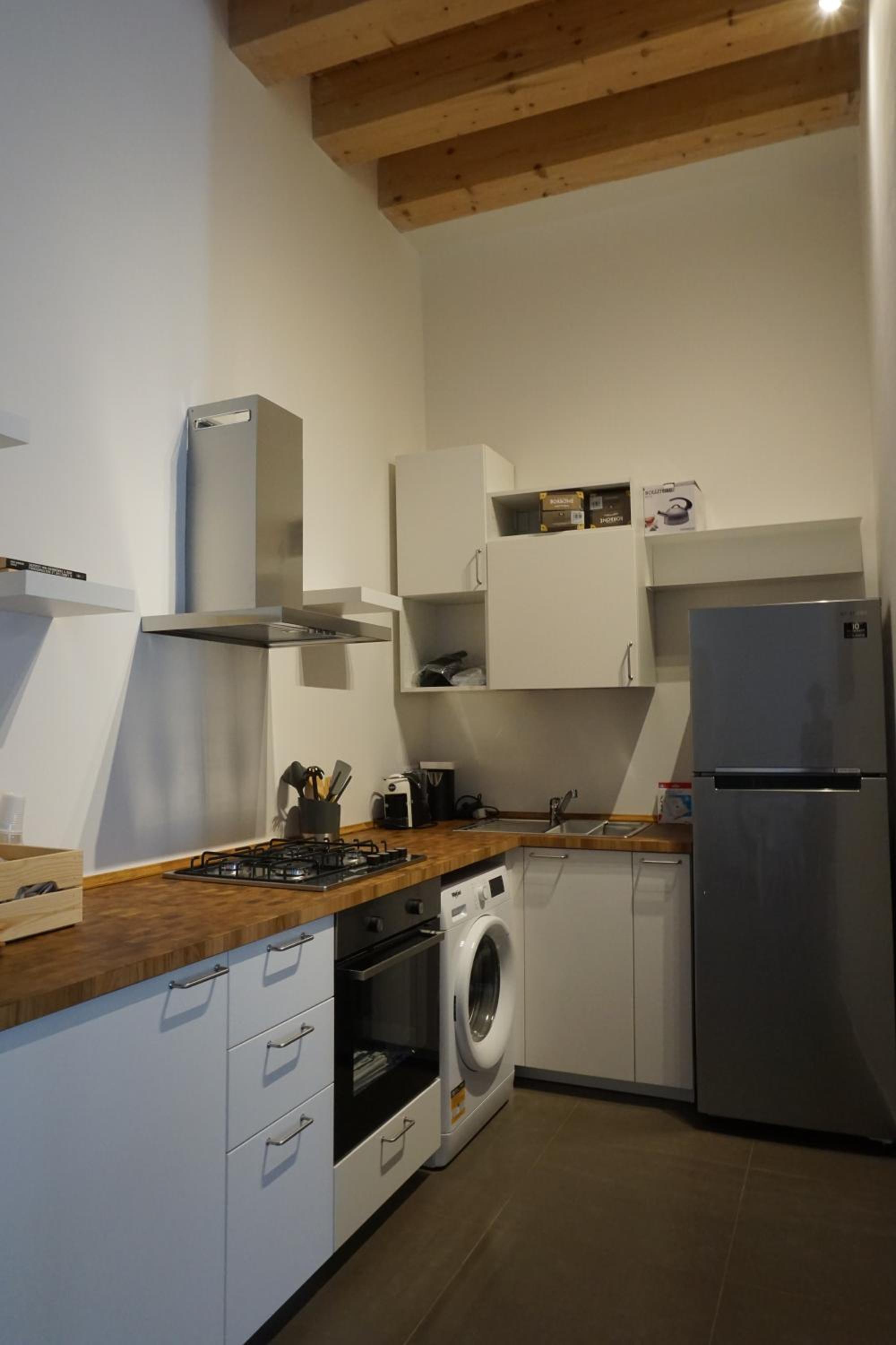 Photo 32