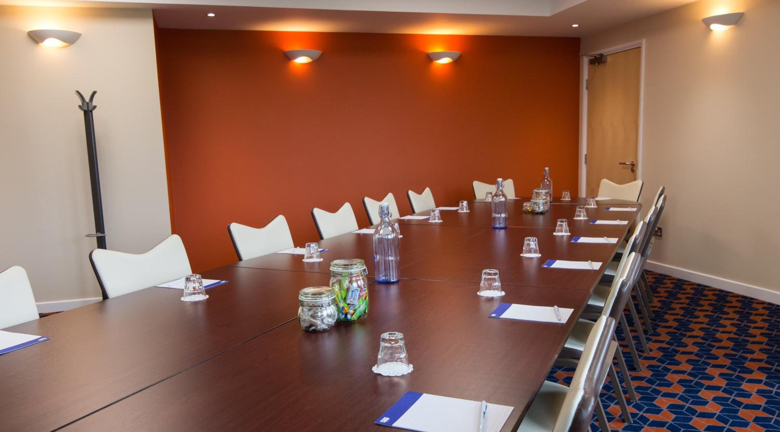 Dunfermline Vacations - Holiday Inn Express Dunfermline, an IHG Hotel - Property Image 16