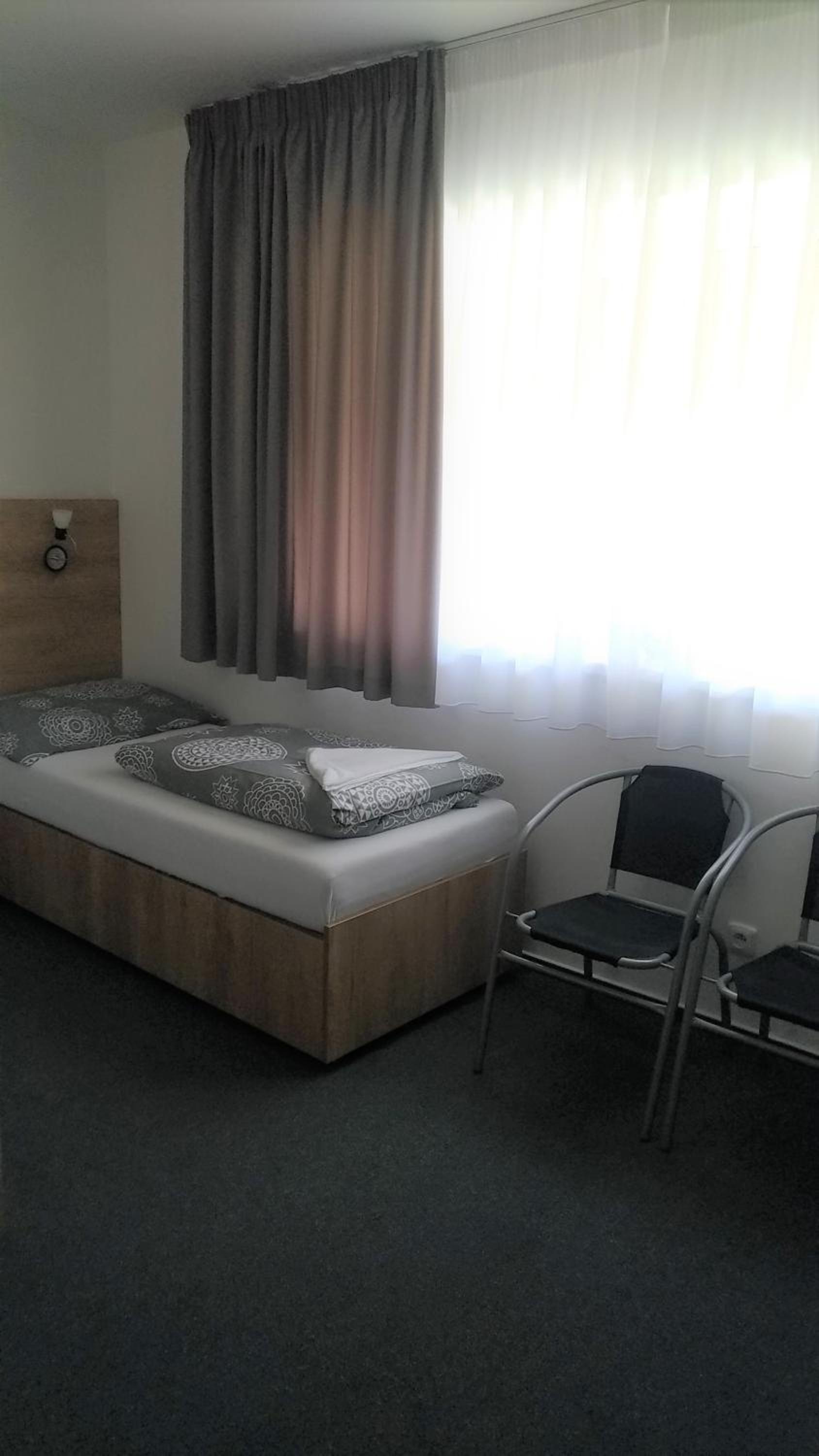 Penzion Kometa - rodinný pobyt u Novomlýnských jezer s komfortem, restaurací a dětskou zónou