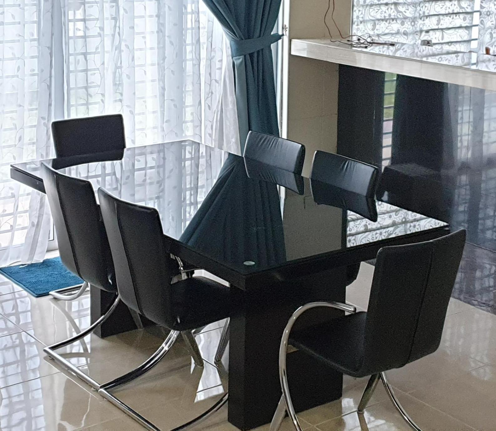 Jovial home