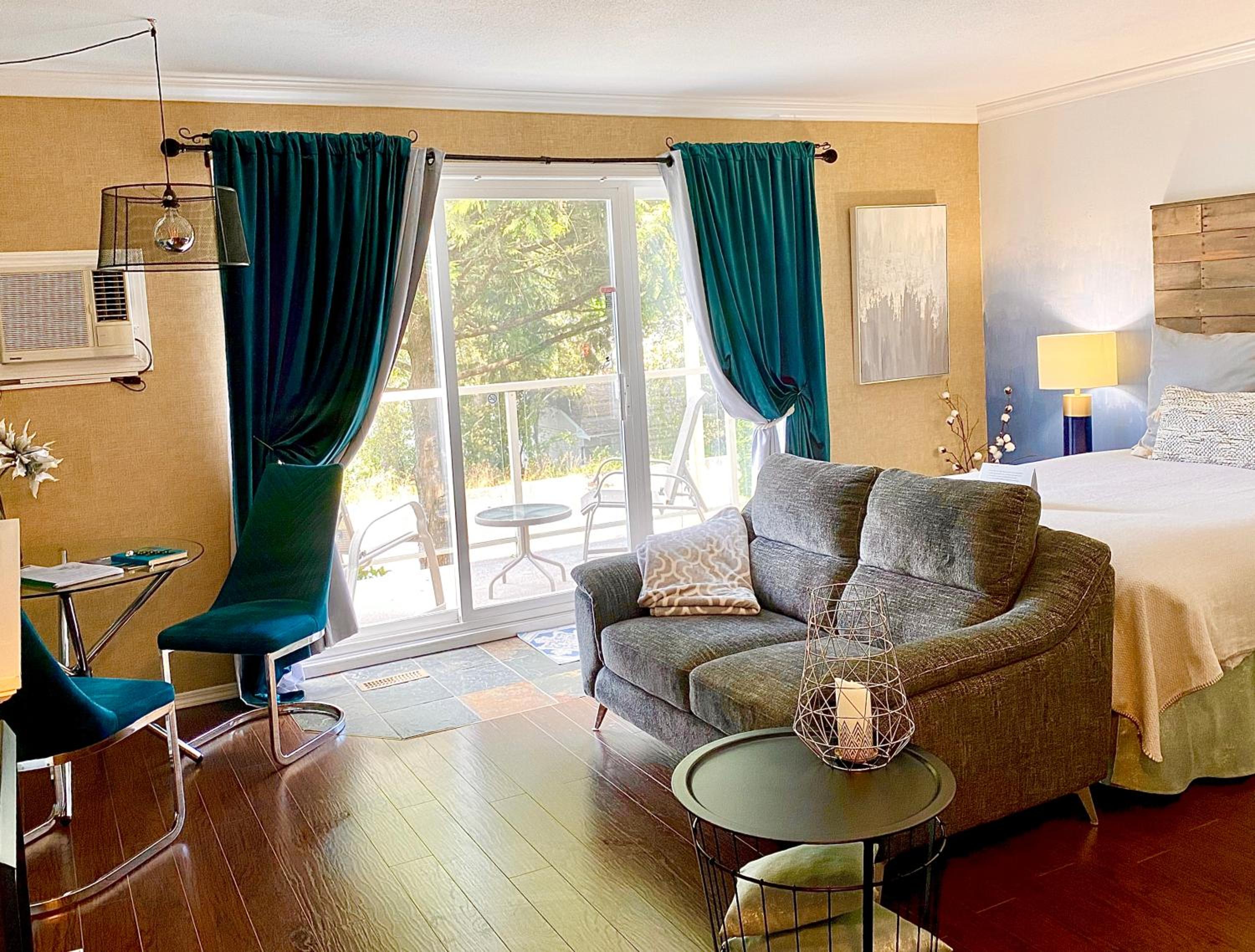 Evergreen Bed & Breakfast - Image 3