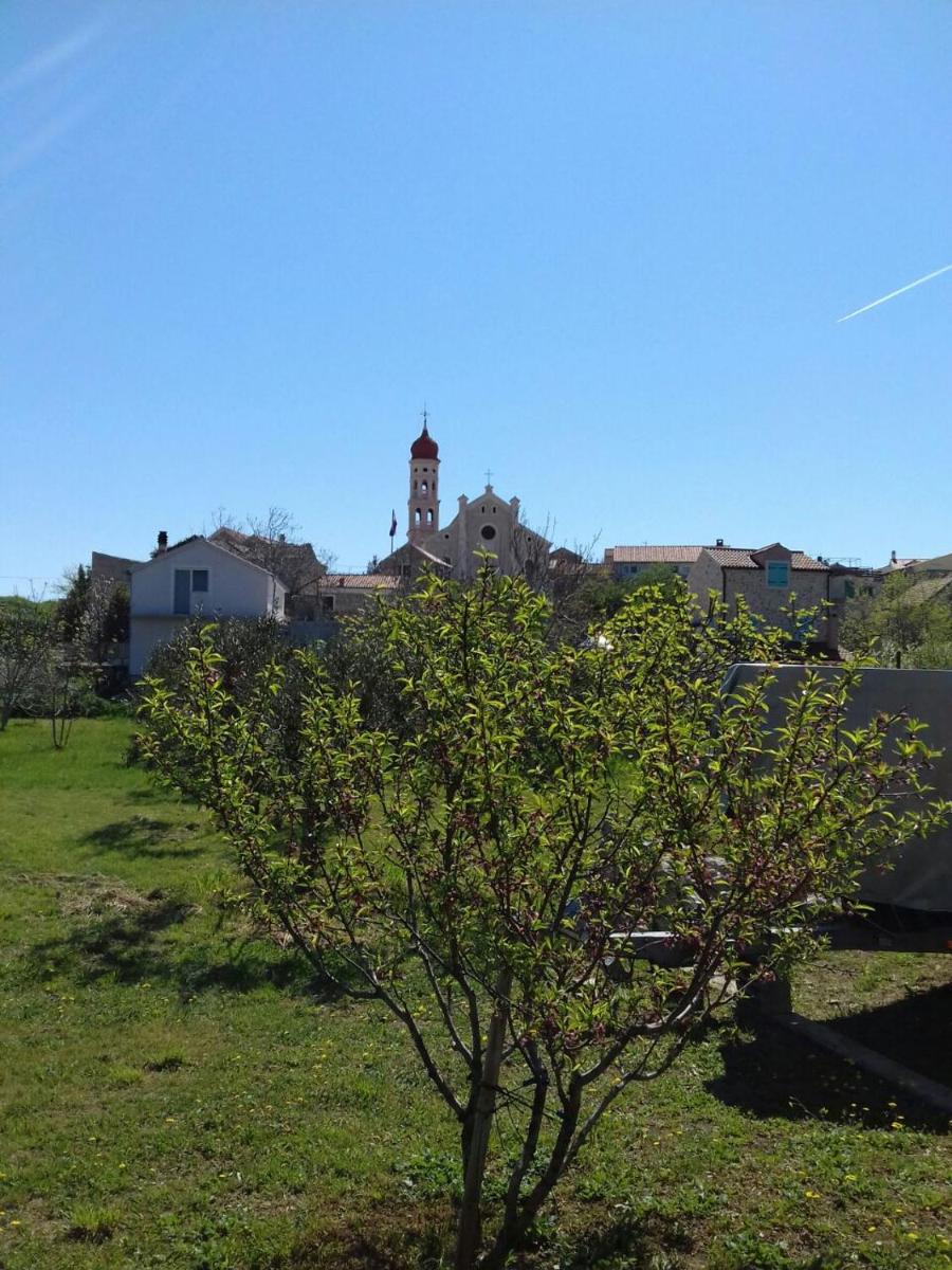 Apartment Frane view 3